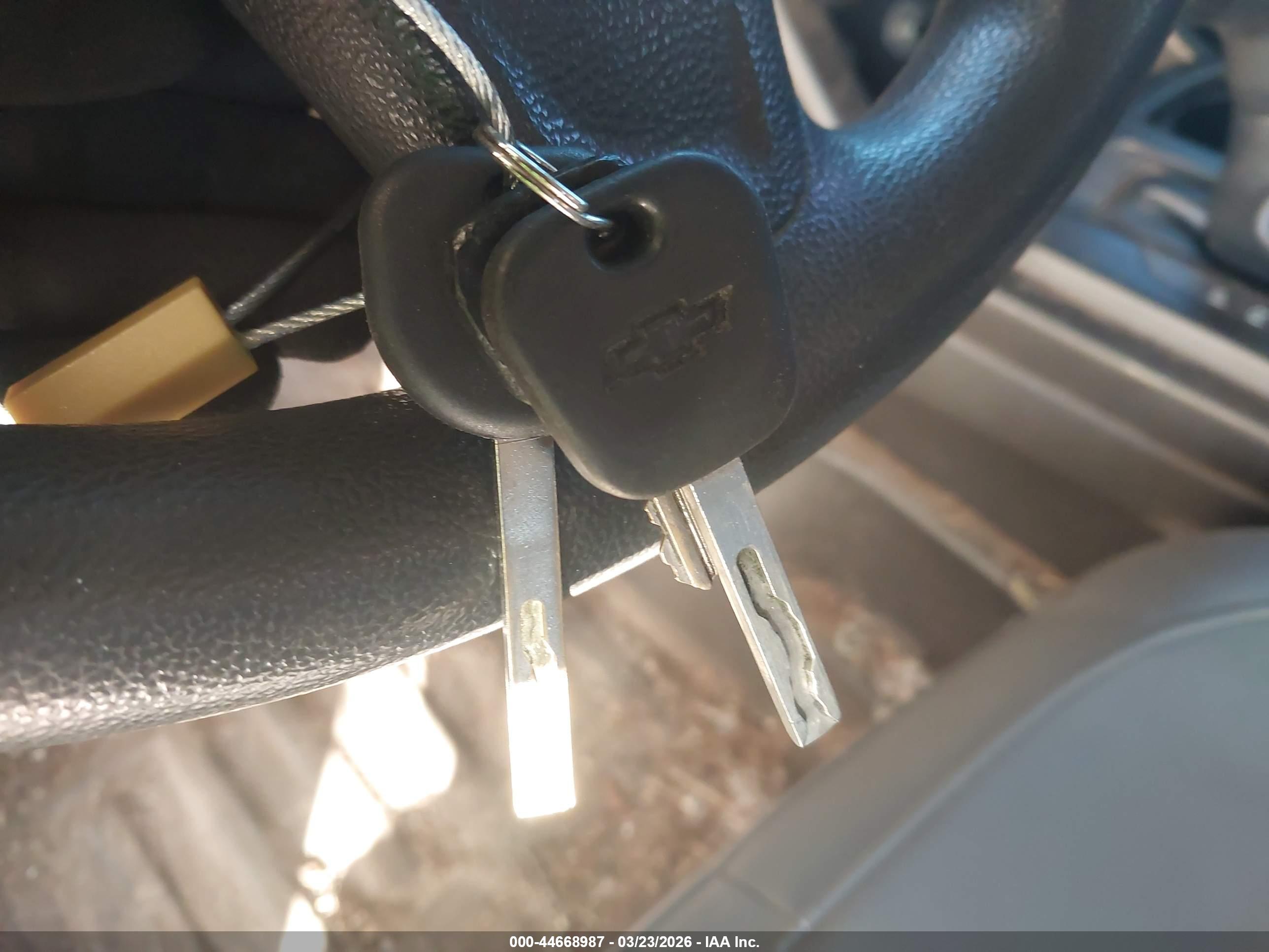 CHEVROLET COLORADO image 11