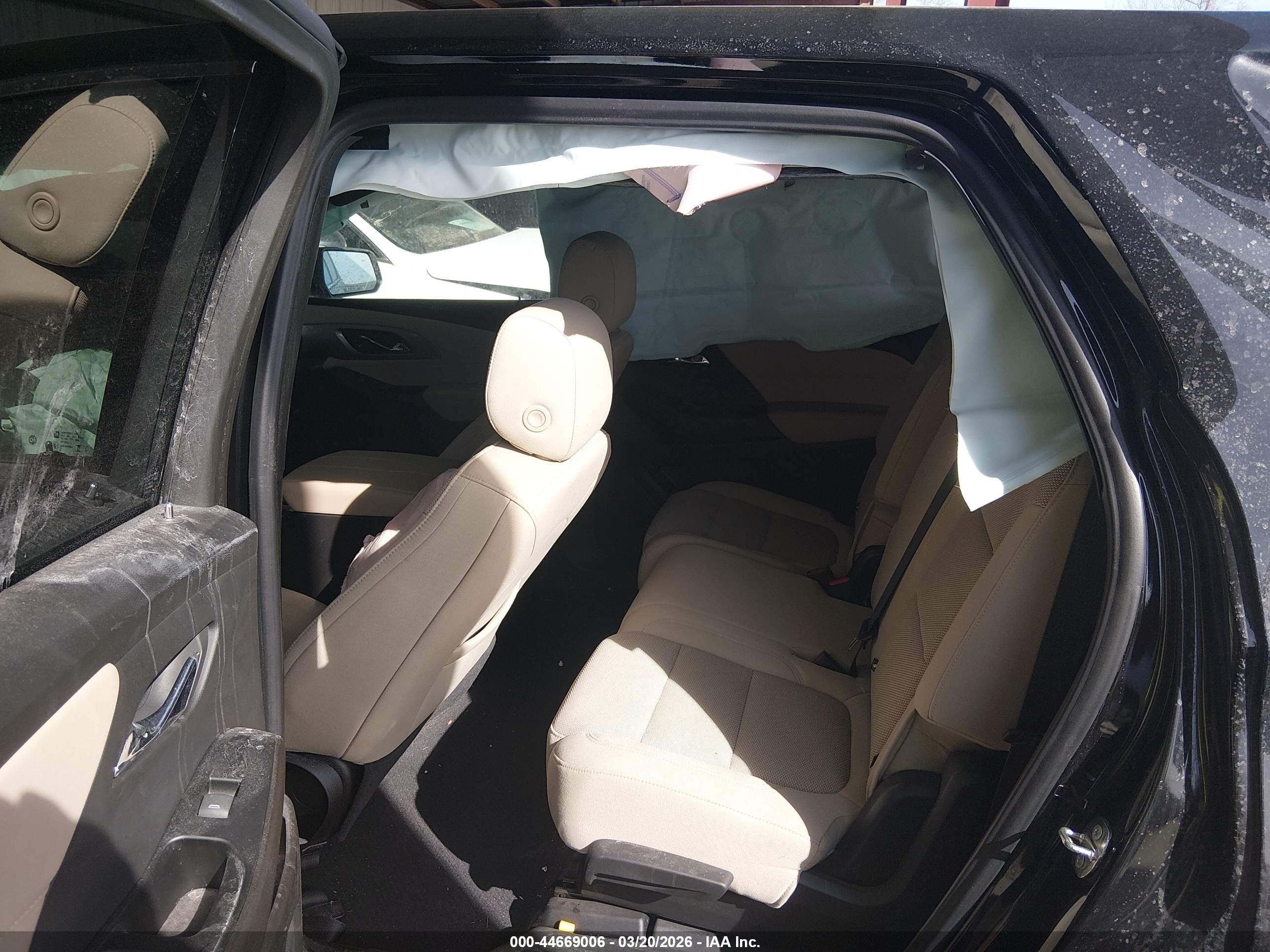 CHEVROLET TRAVERSE image 8