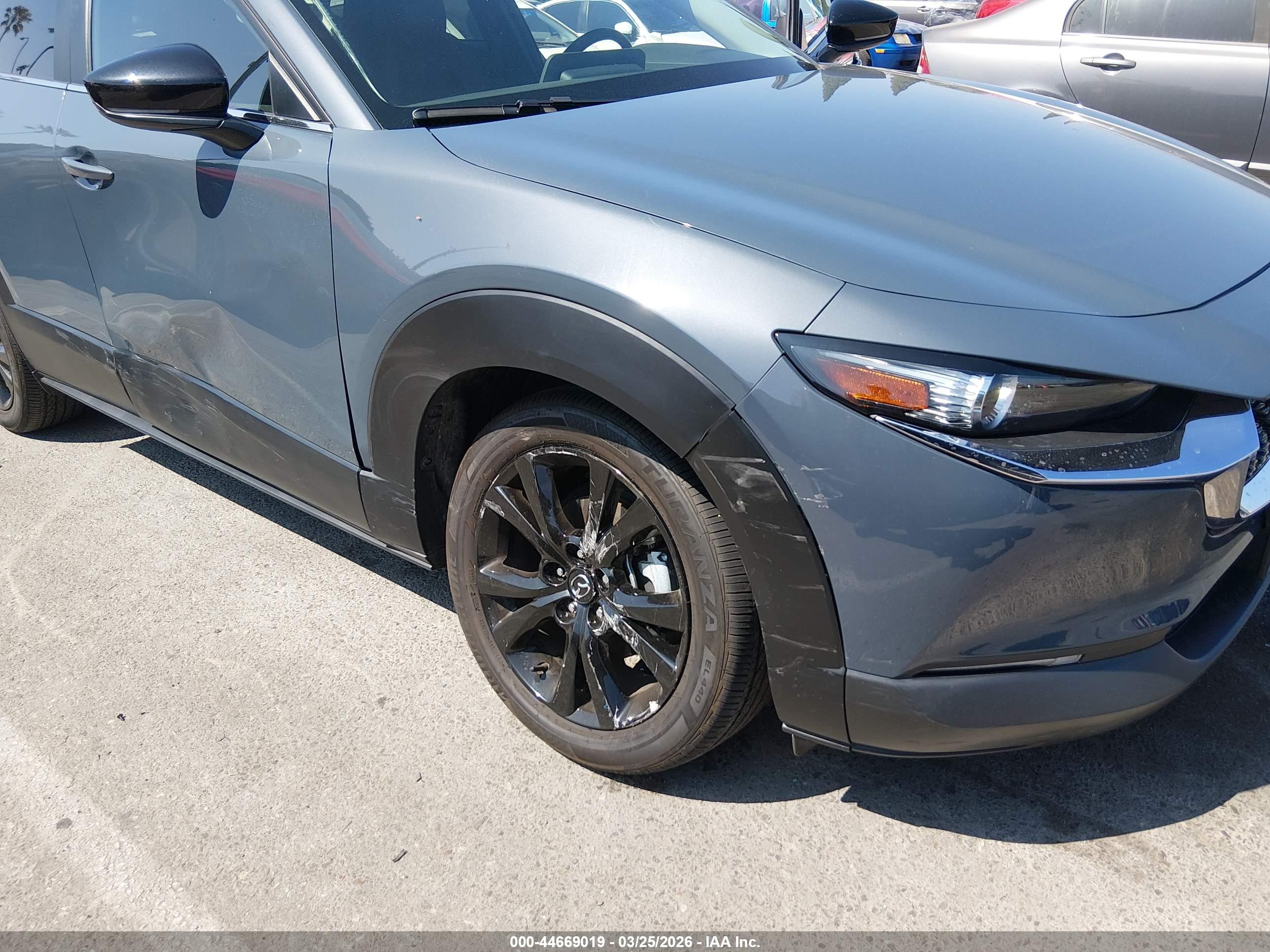 MAZDA CX-30 image 6