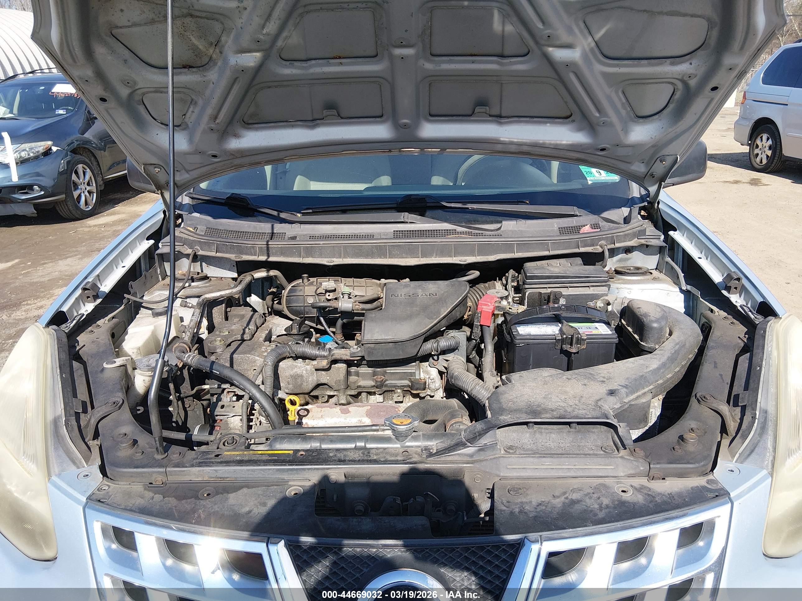 NISSAN ROGUE image 10