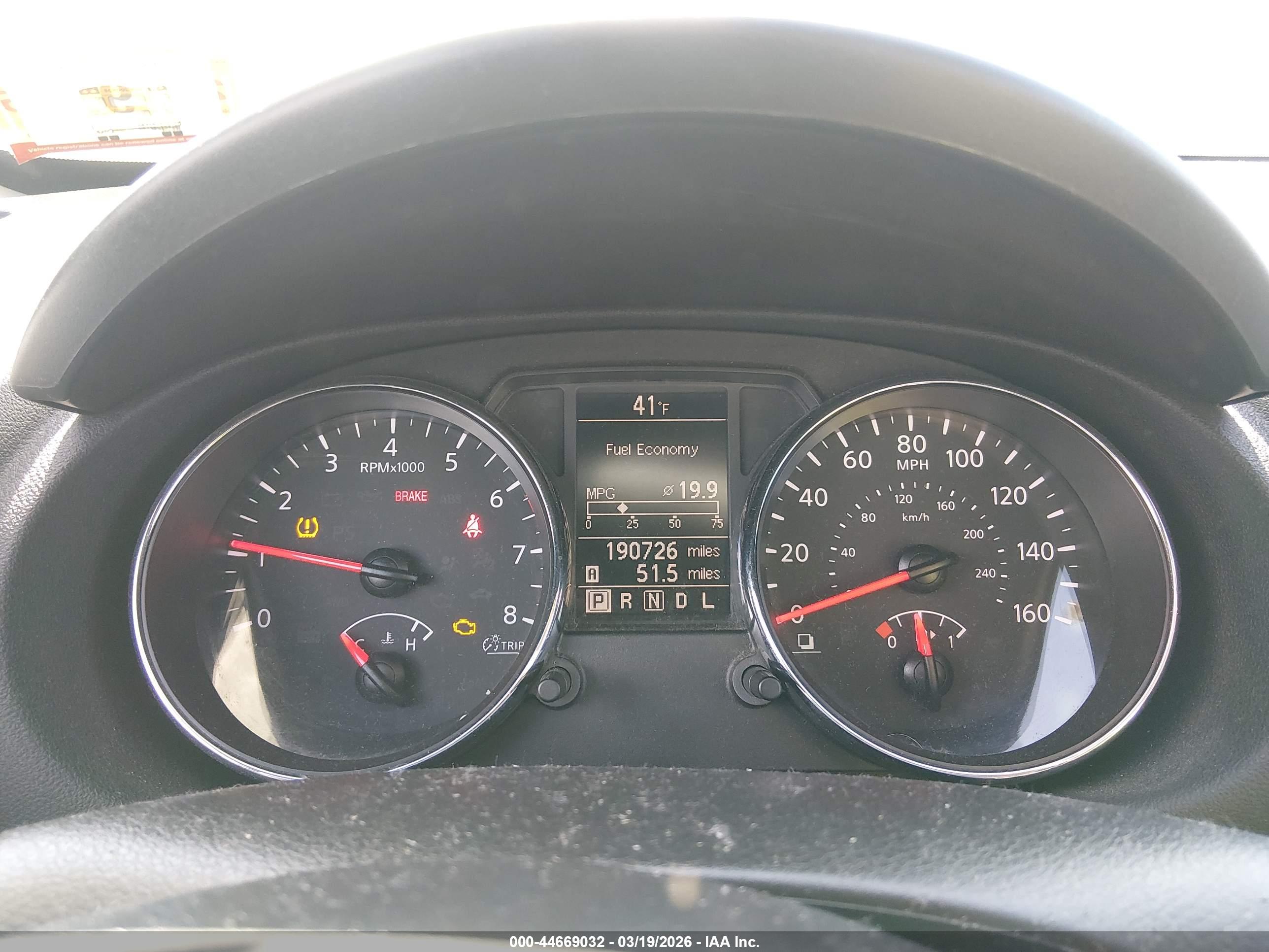 NISSAN ROGUE image 7