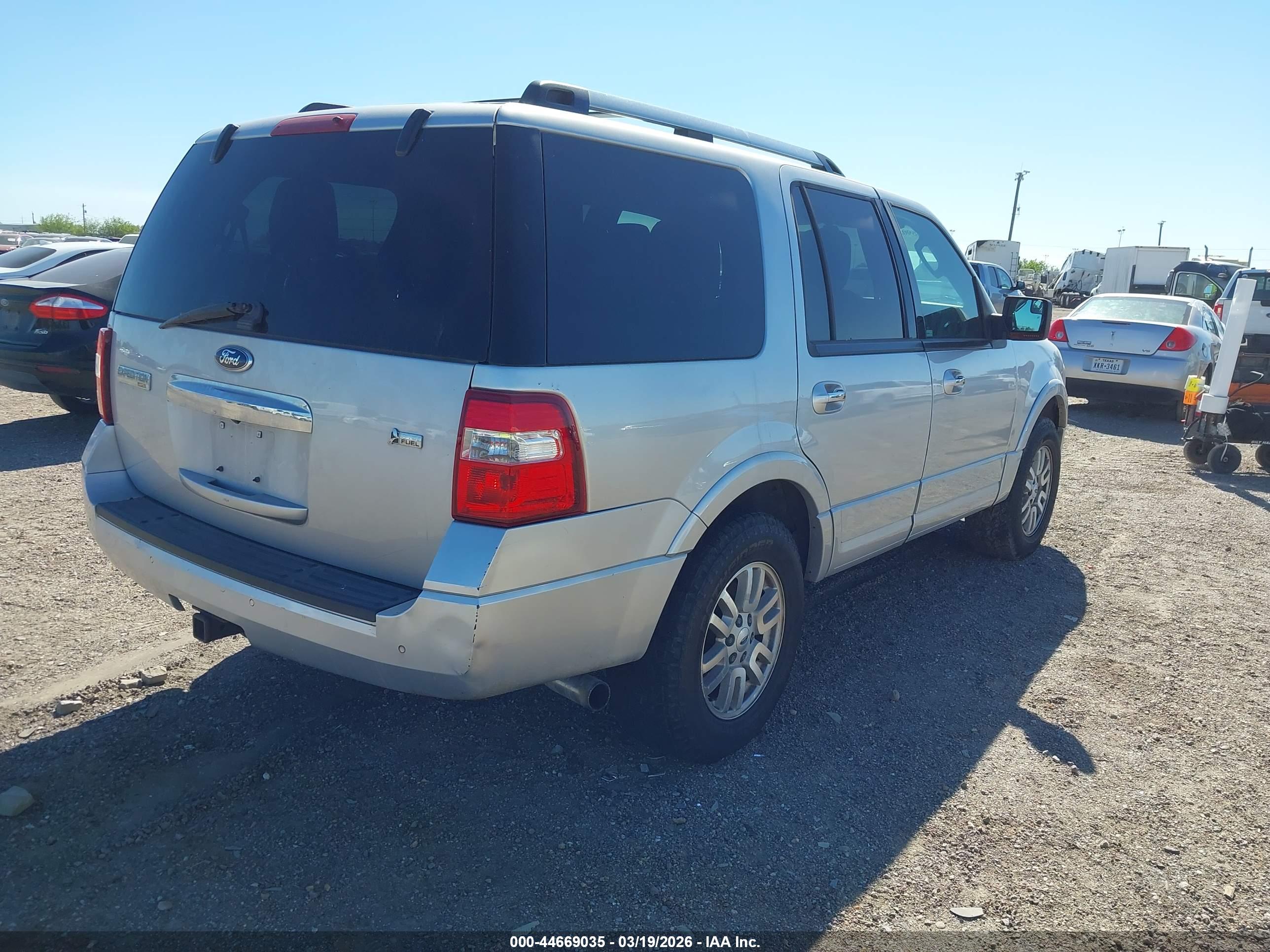 FORD EXPEDITION image 4