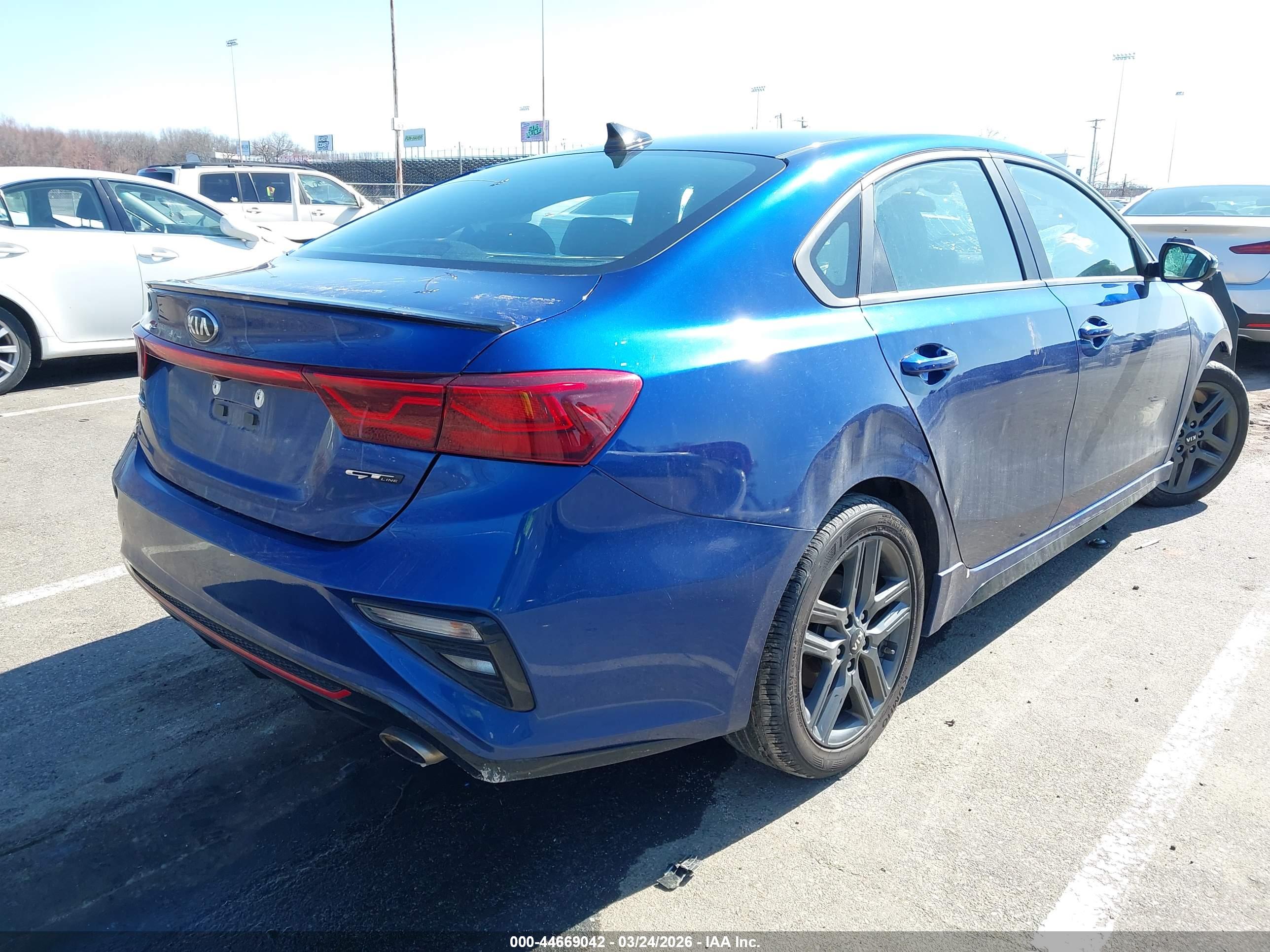 KIA FORTE image 4