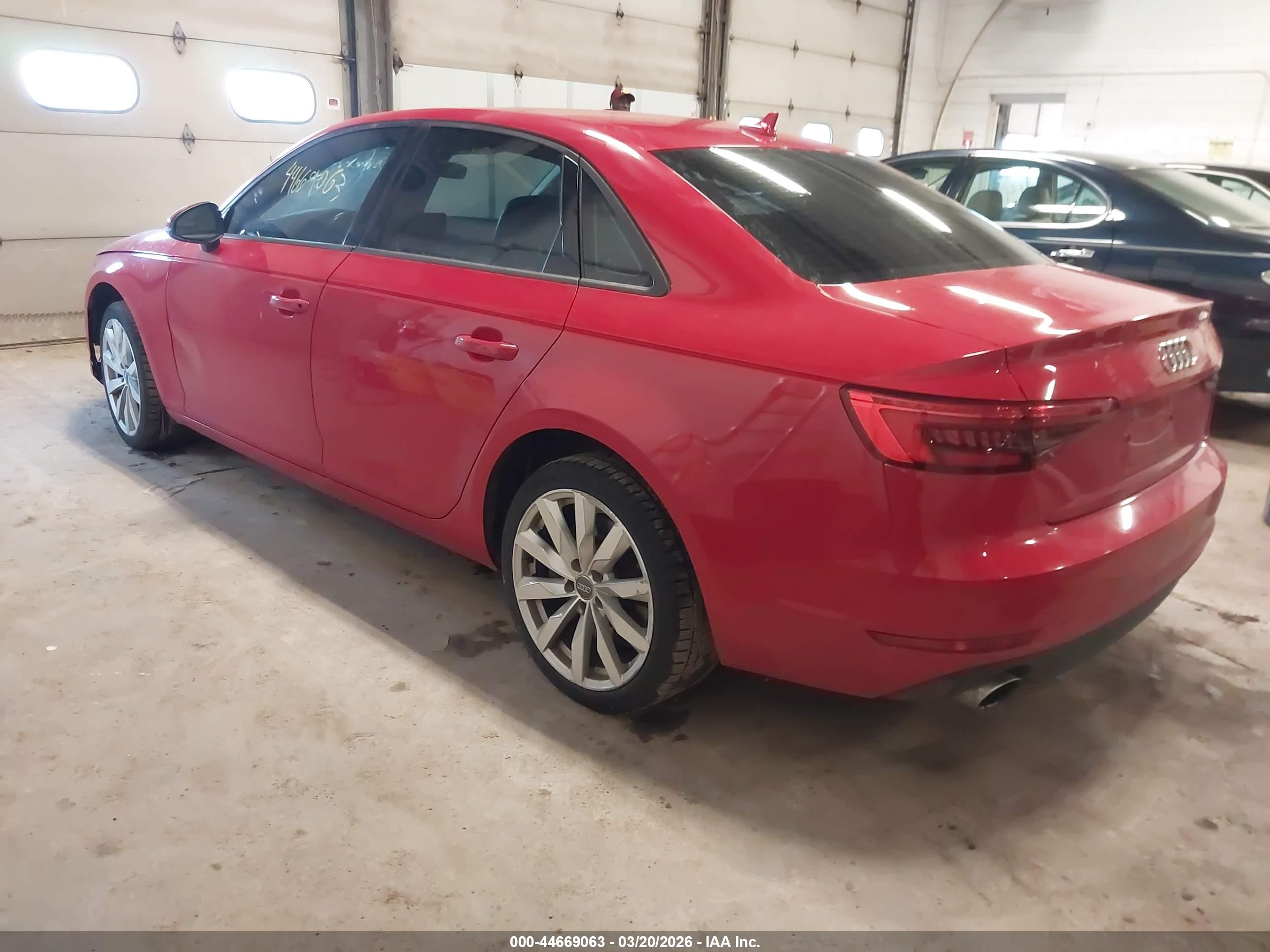 AUDI A4 image 3
