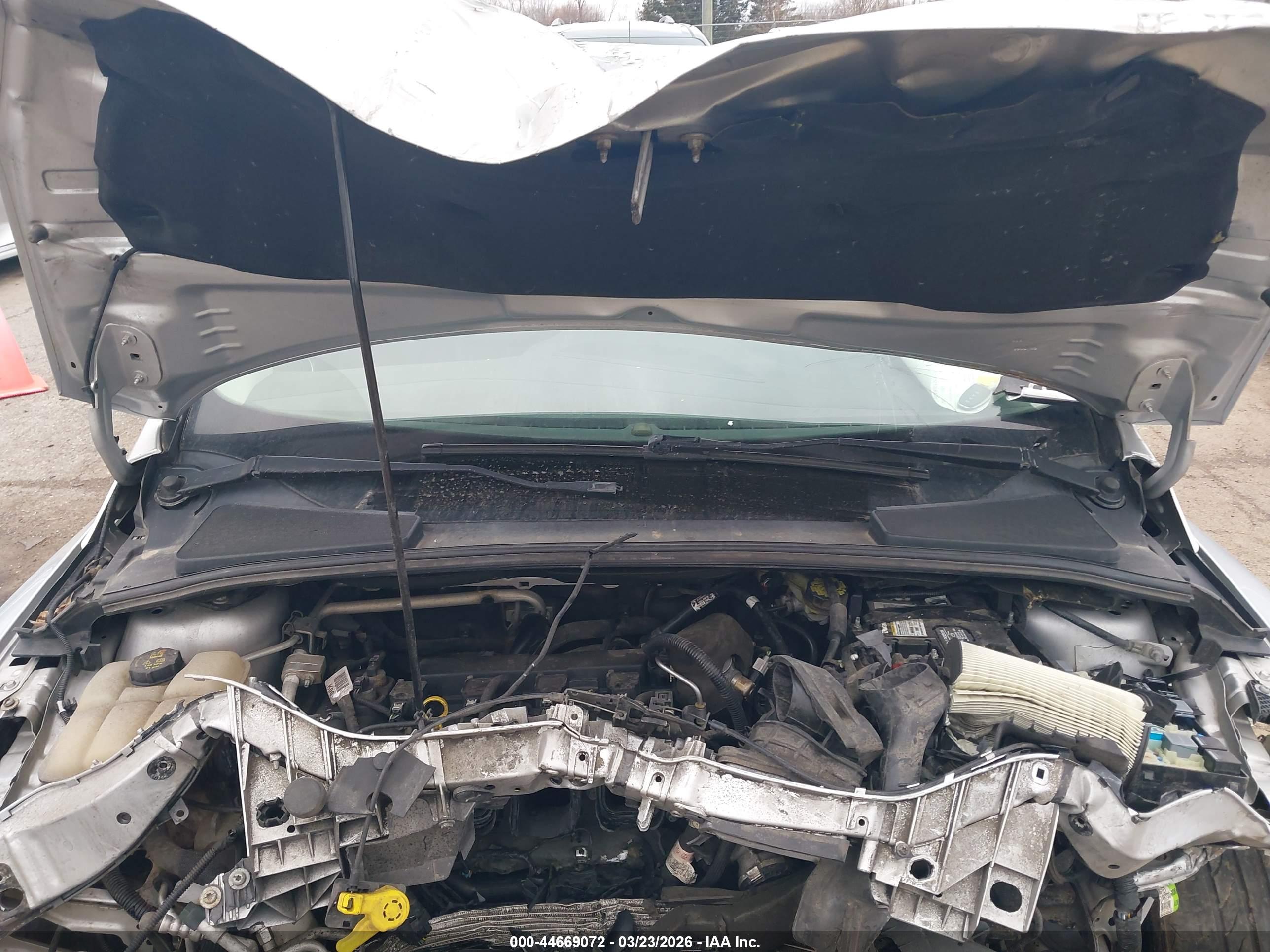 FORD FOCUS image 10