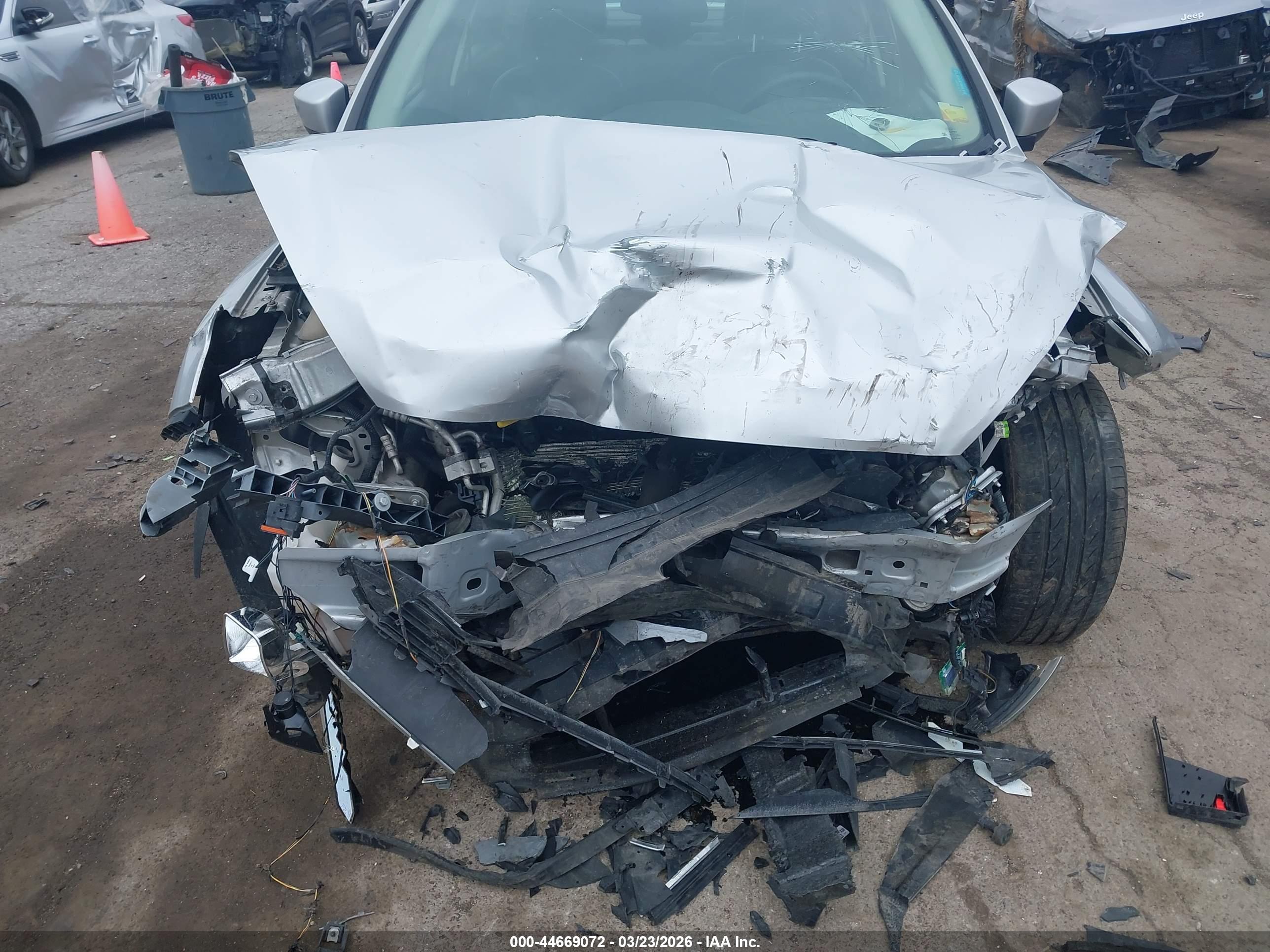 FORD FOCUS image 6