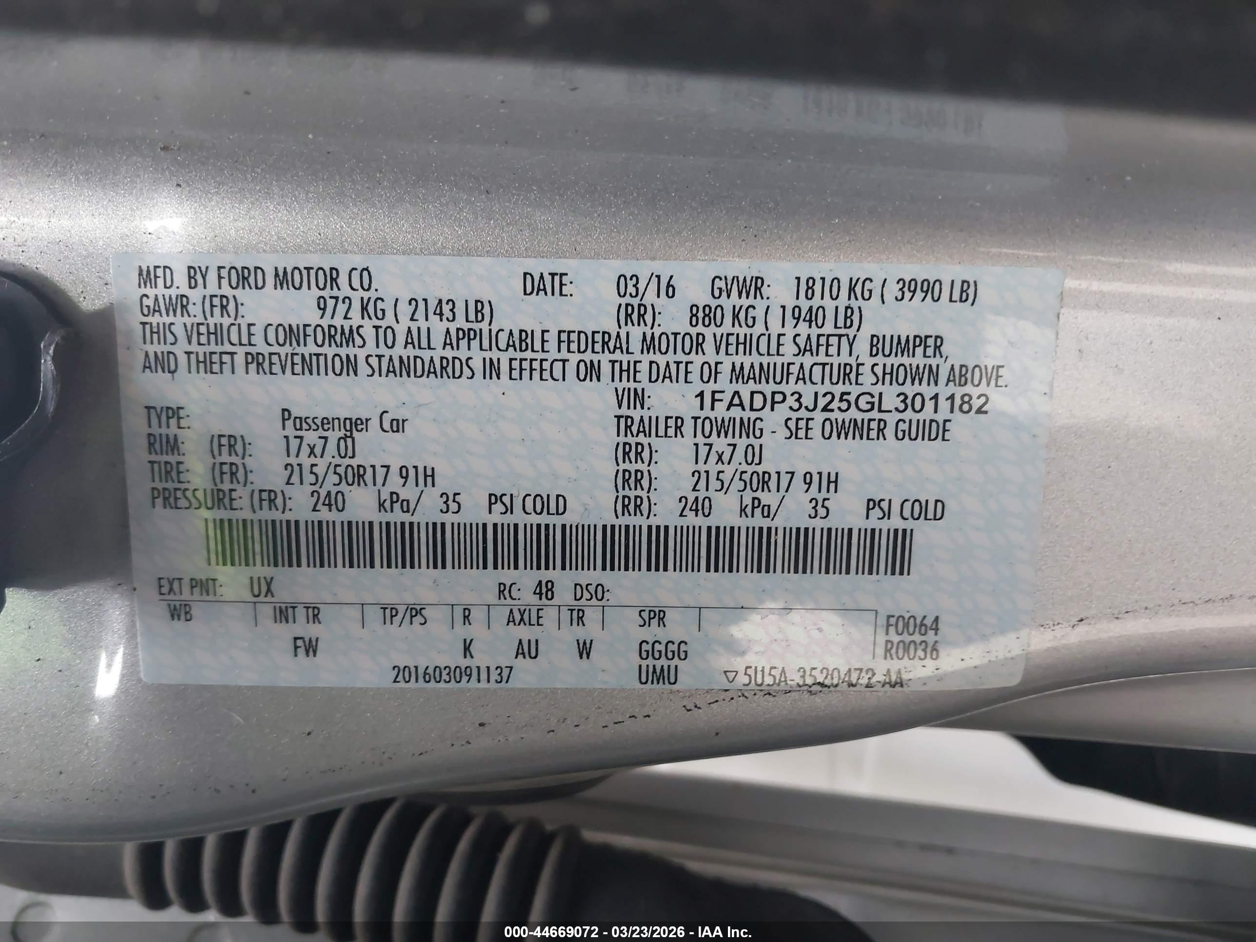 FORD FOCUS image 9