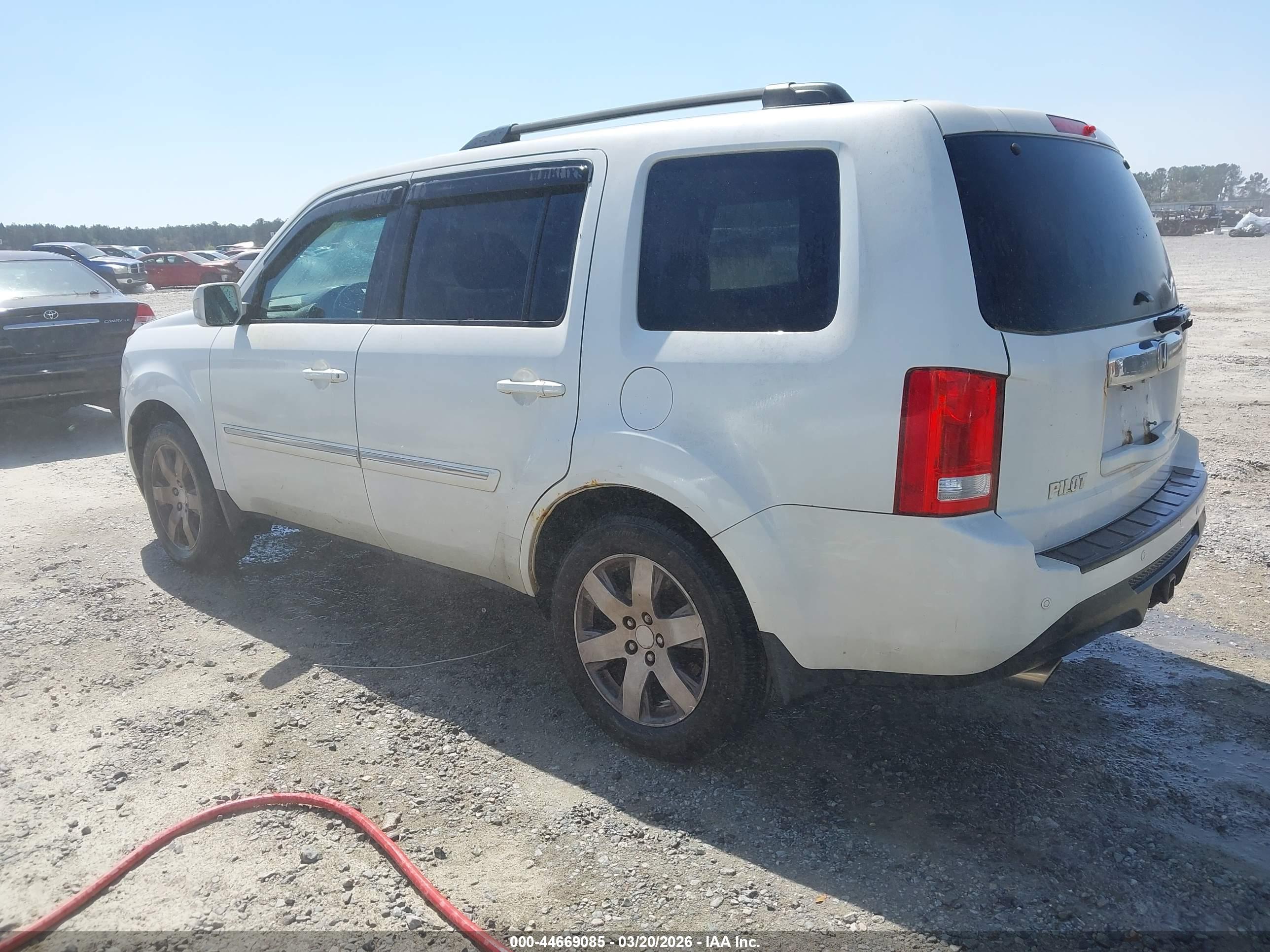 HONDA PILOT image 3