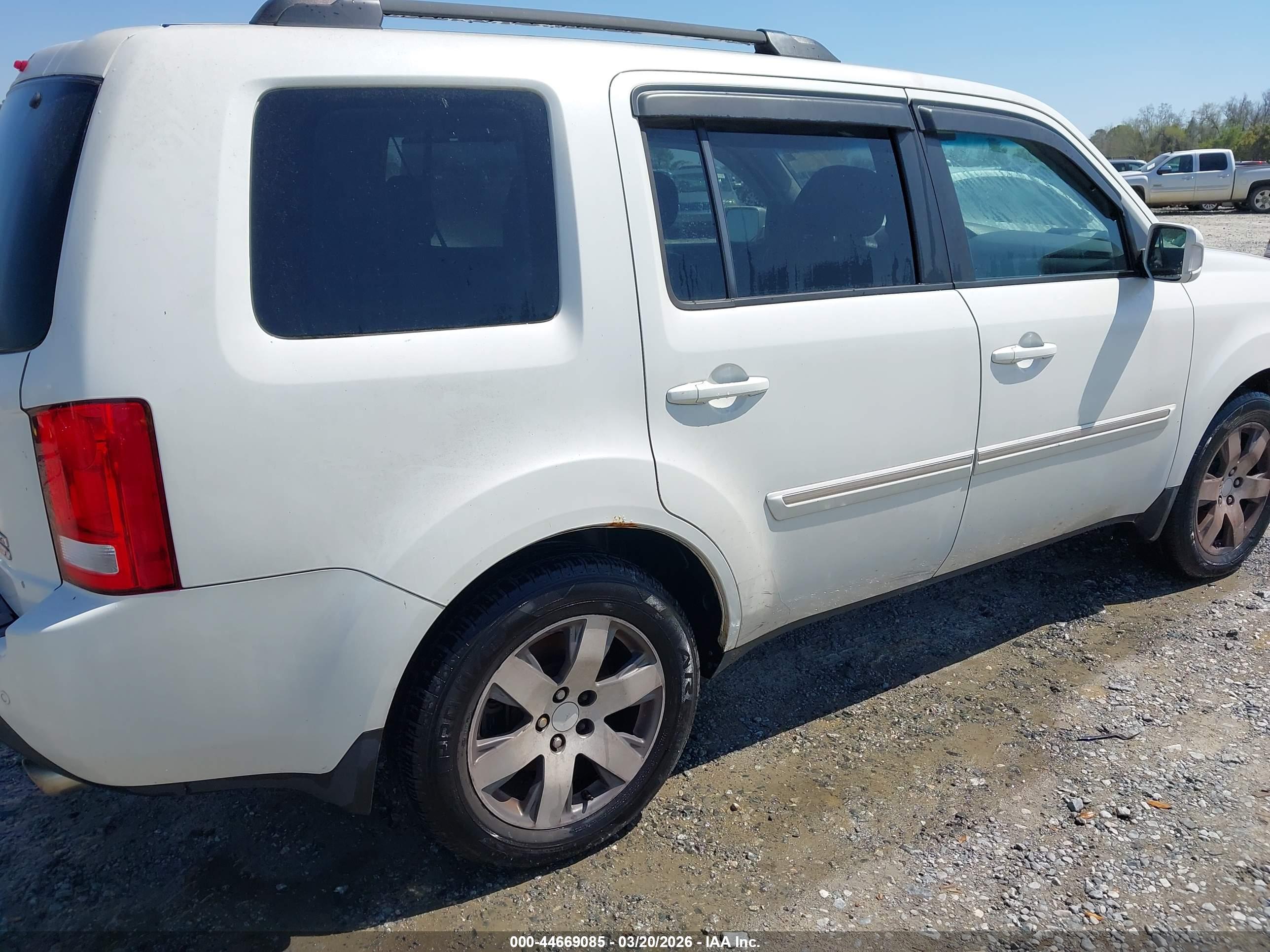 HONDA PILOT image 6