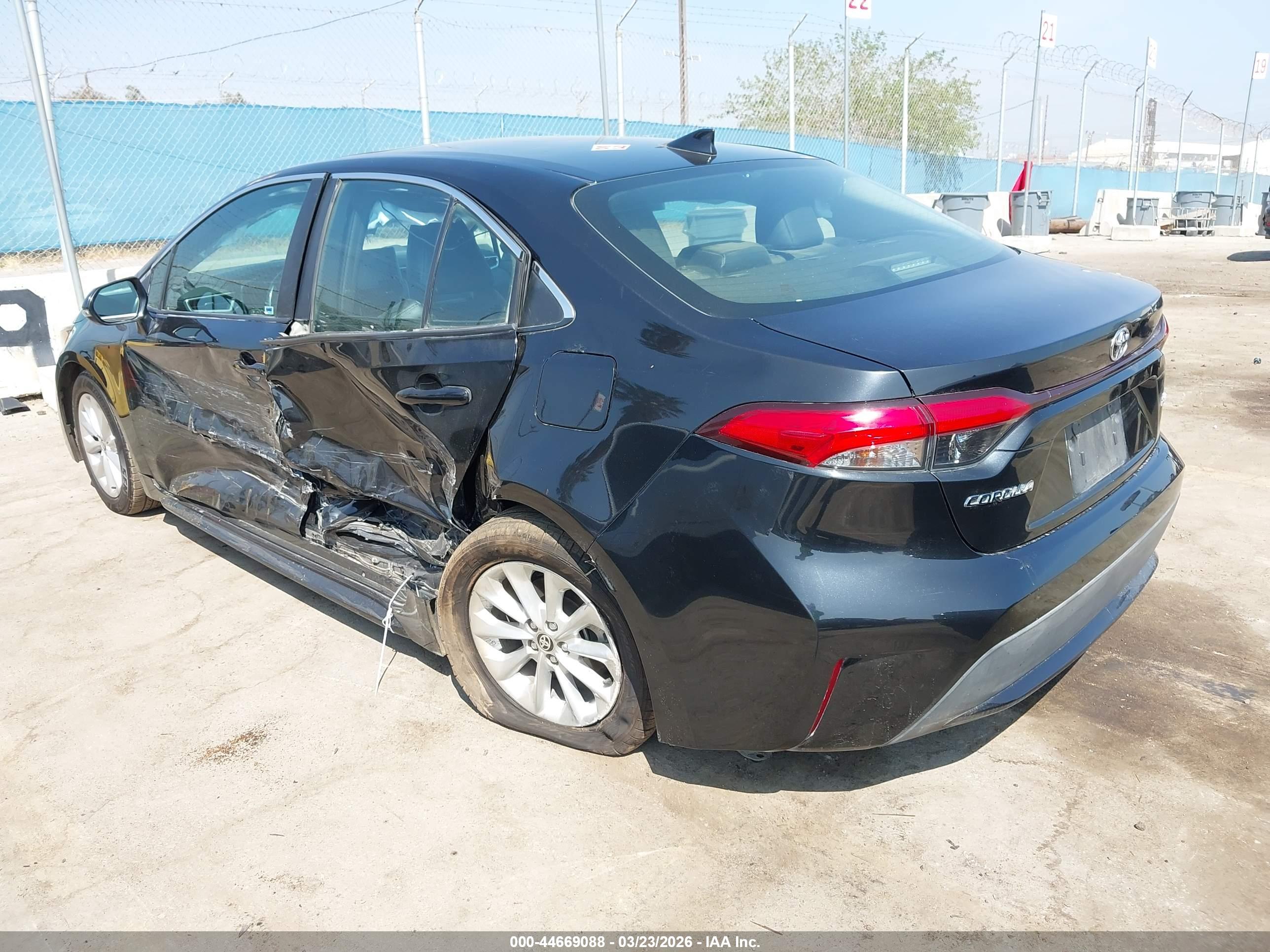 TOYOTA COROLLA image 3