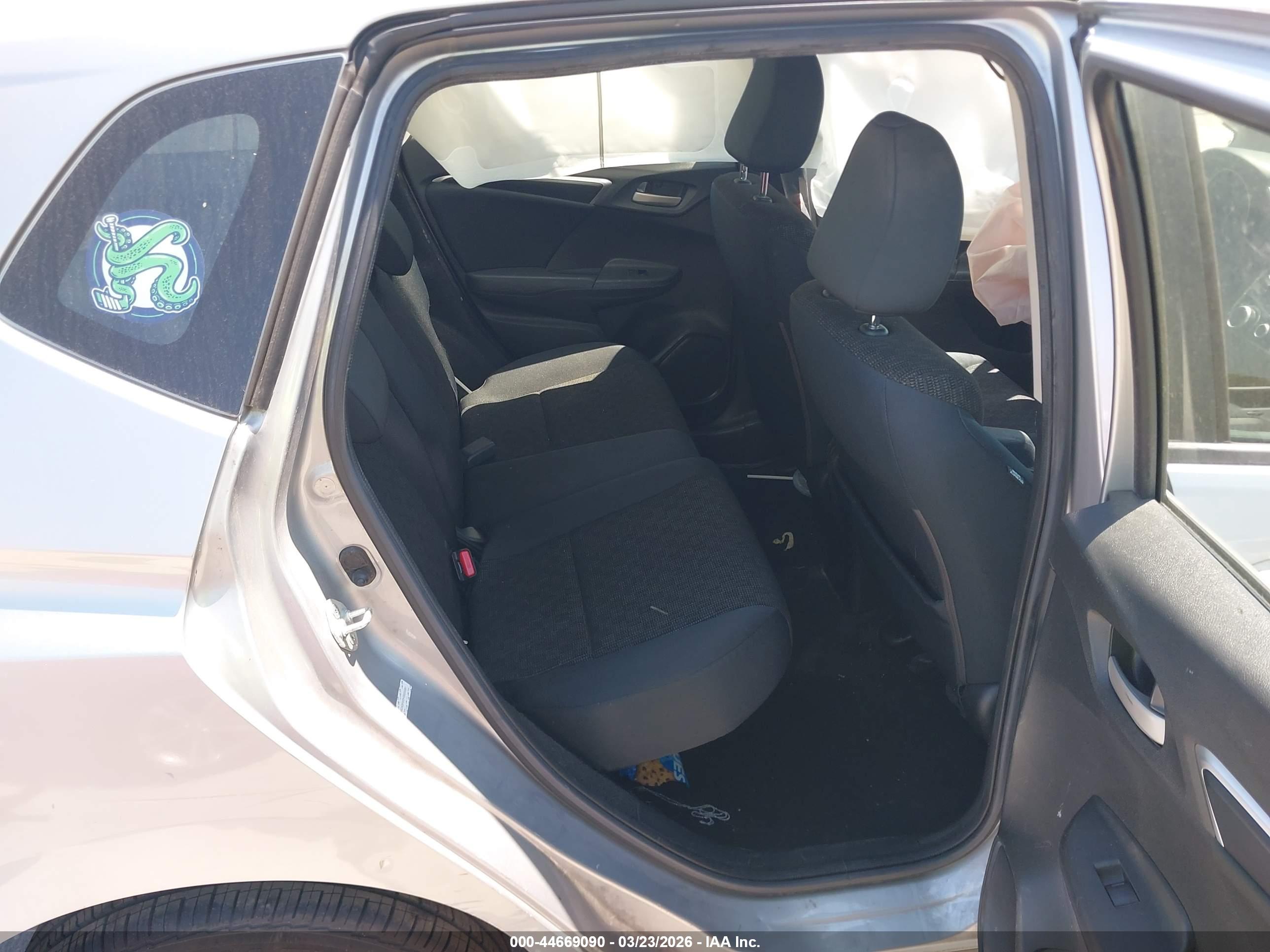 HONDA FIT image 8