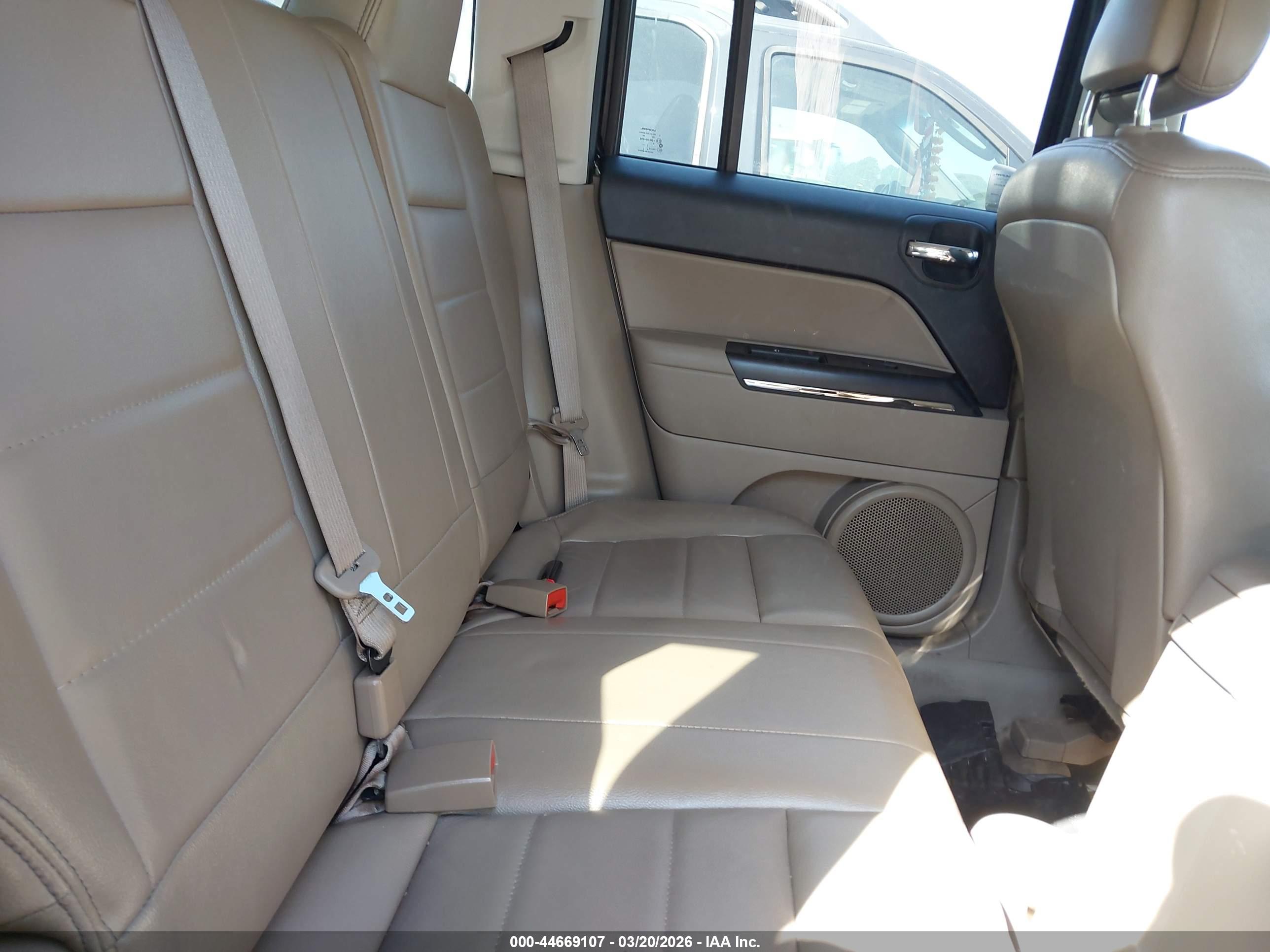JEEP PATRIOT image 8