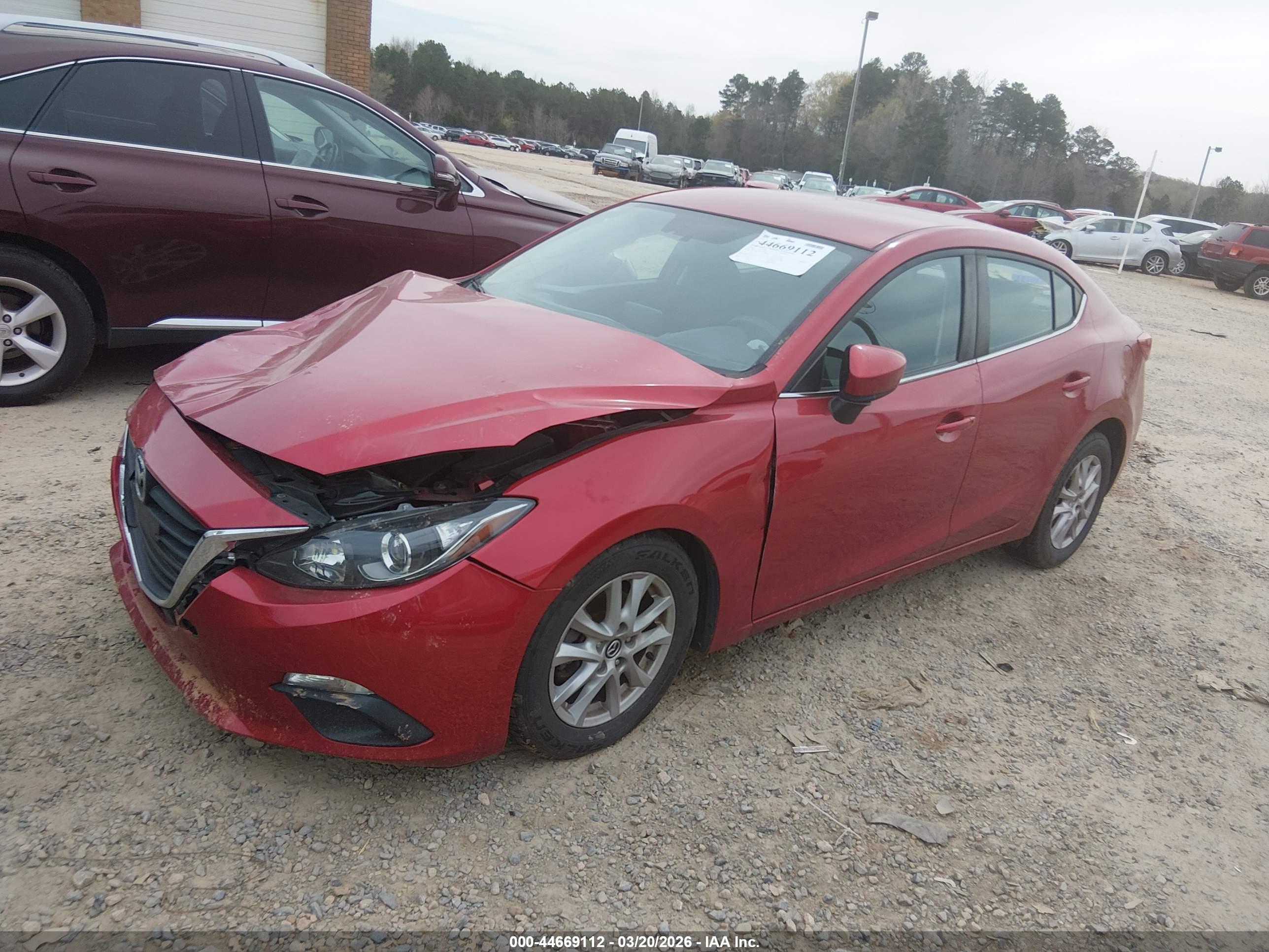 MAZDA MAZDA3 image 2