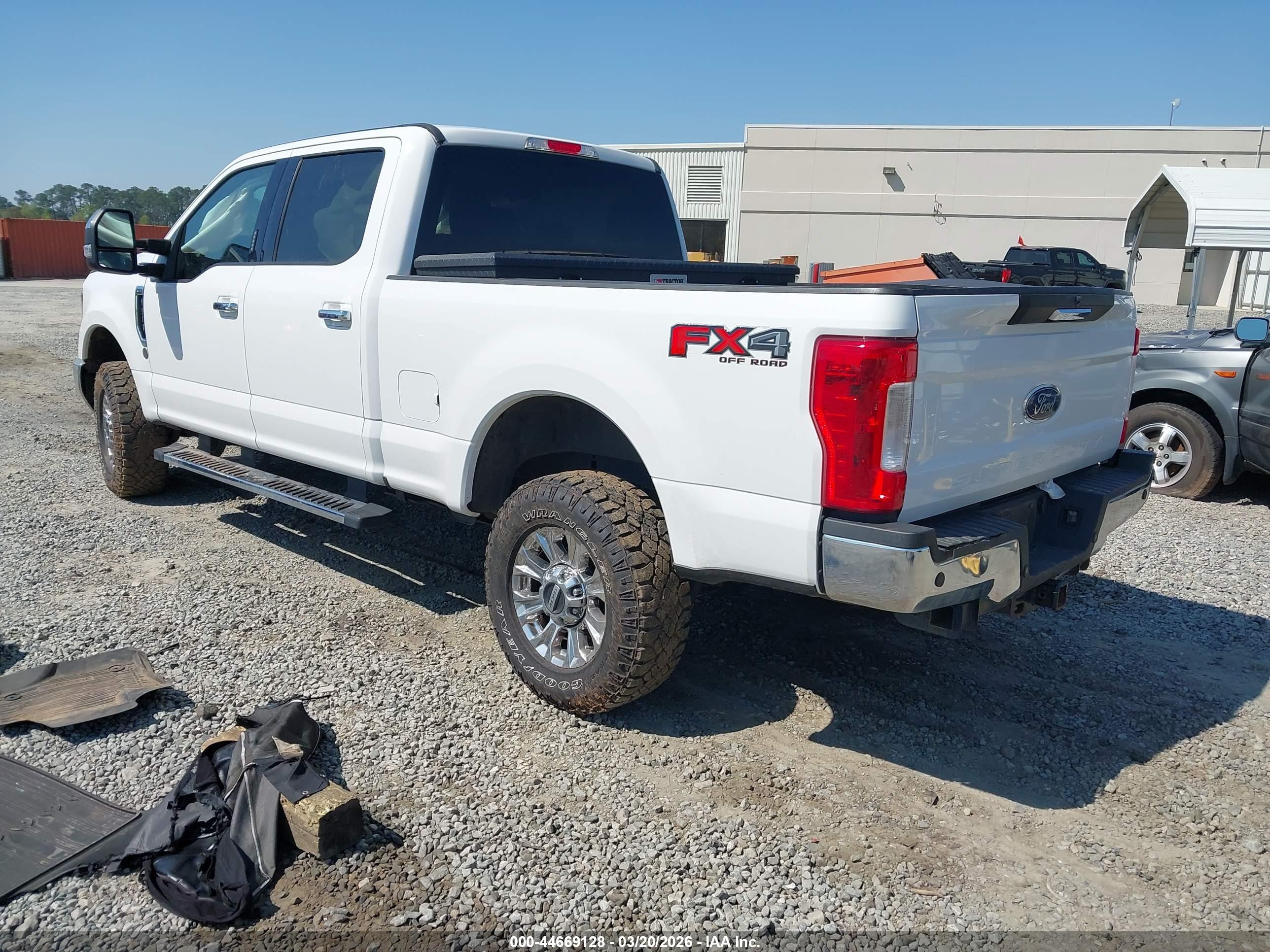 FORD F-250 image 3