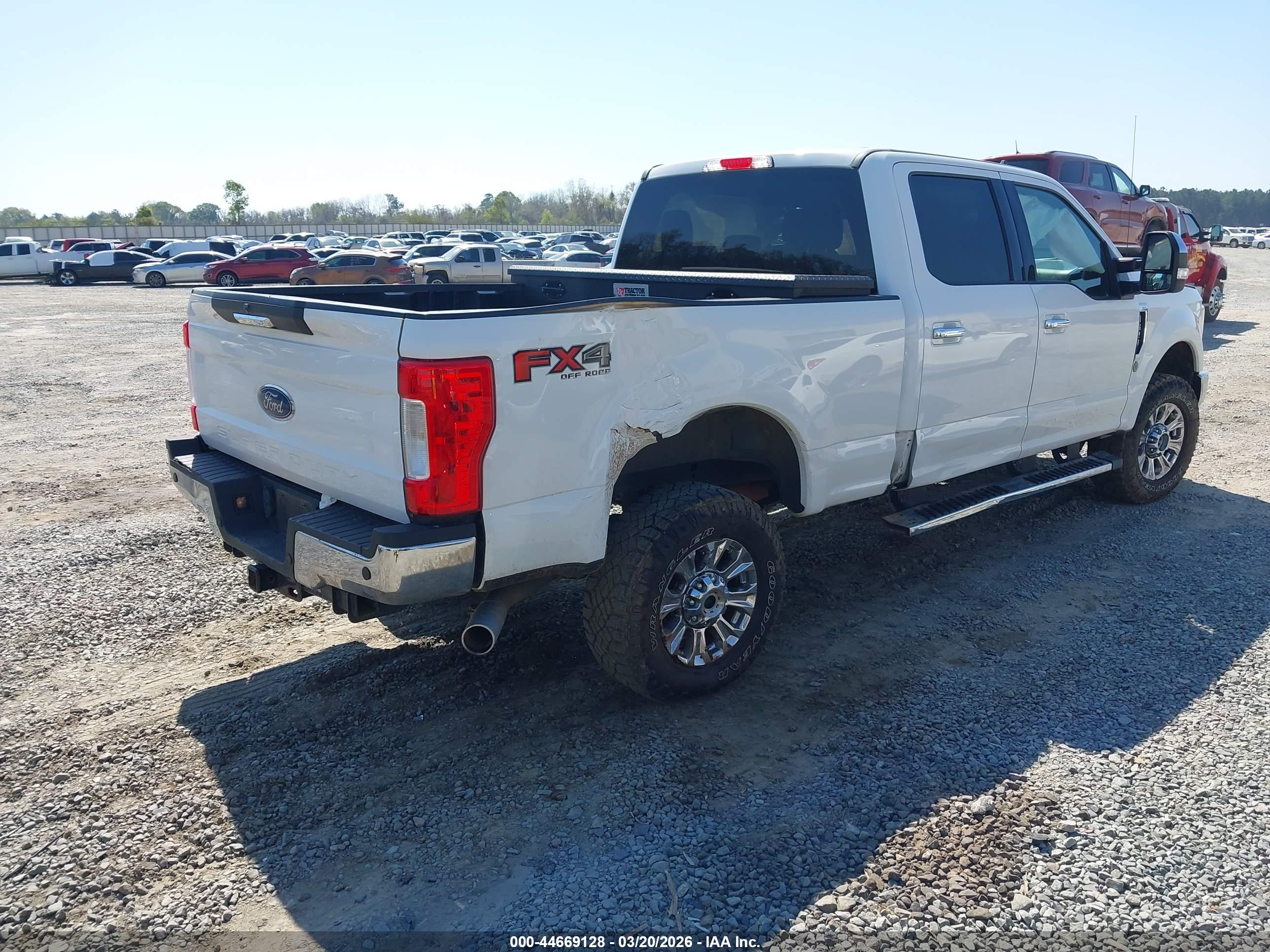 FORD F-250 image 4