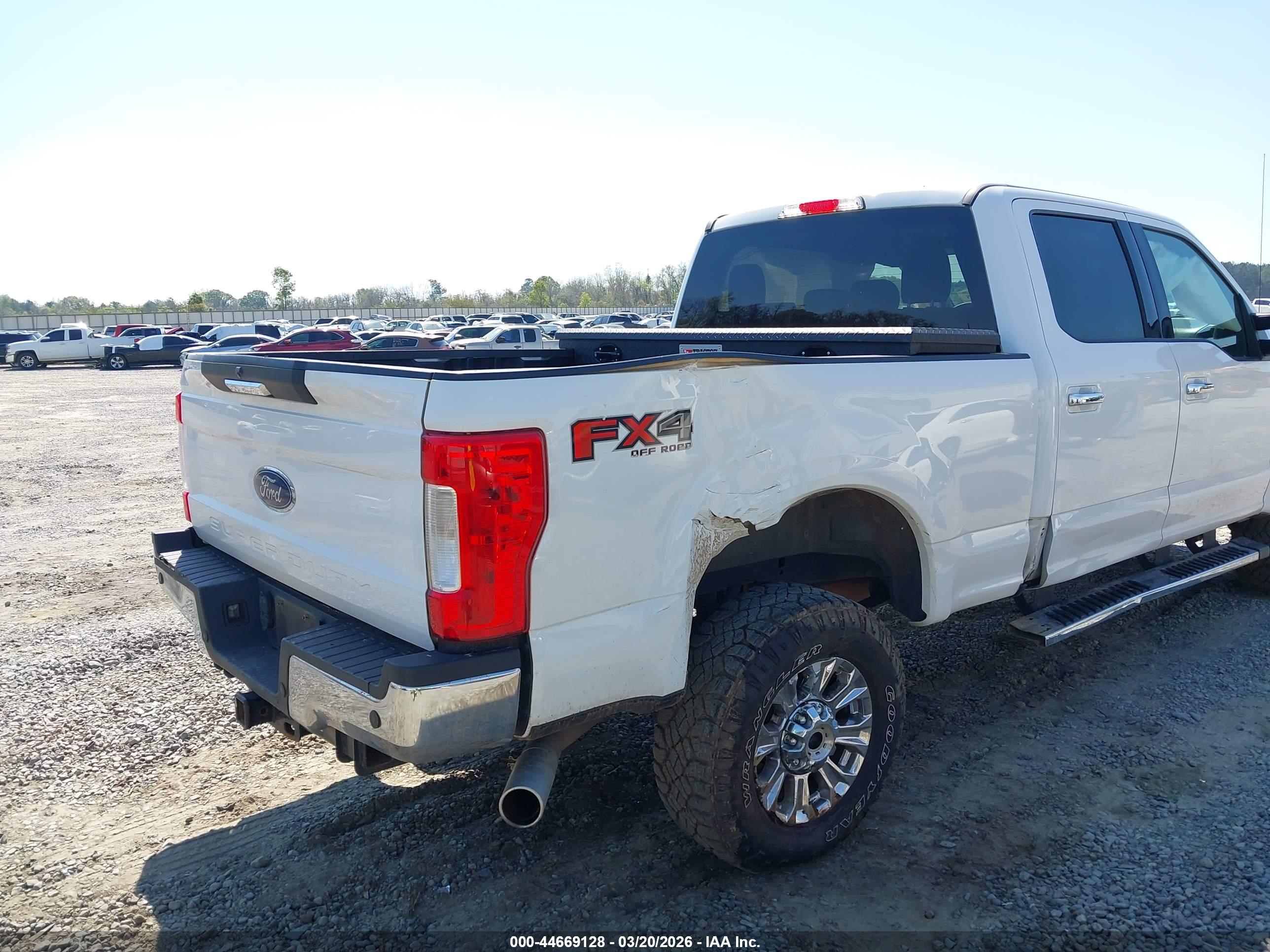 FORD F-250 image 6