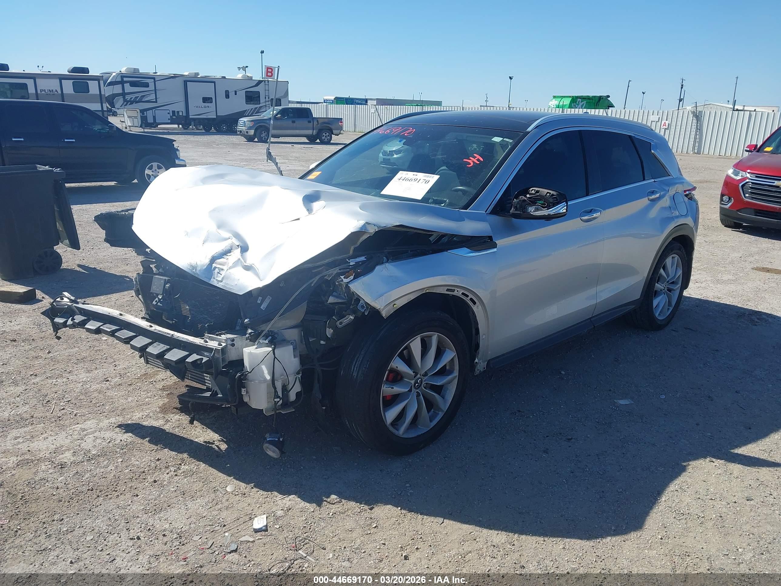INFINITI QX50 image 2