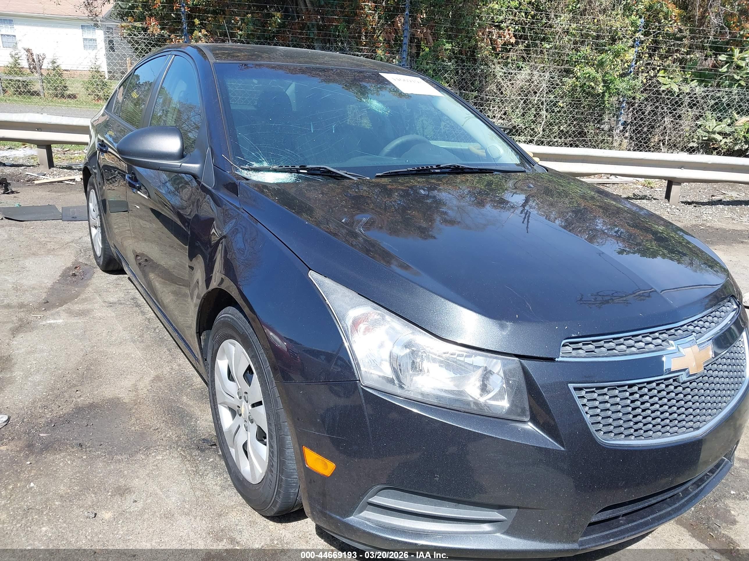 CHEVROLET CRUZE image 6