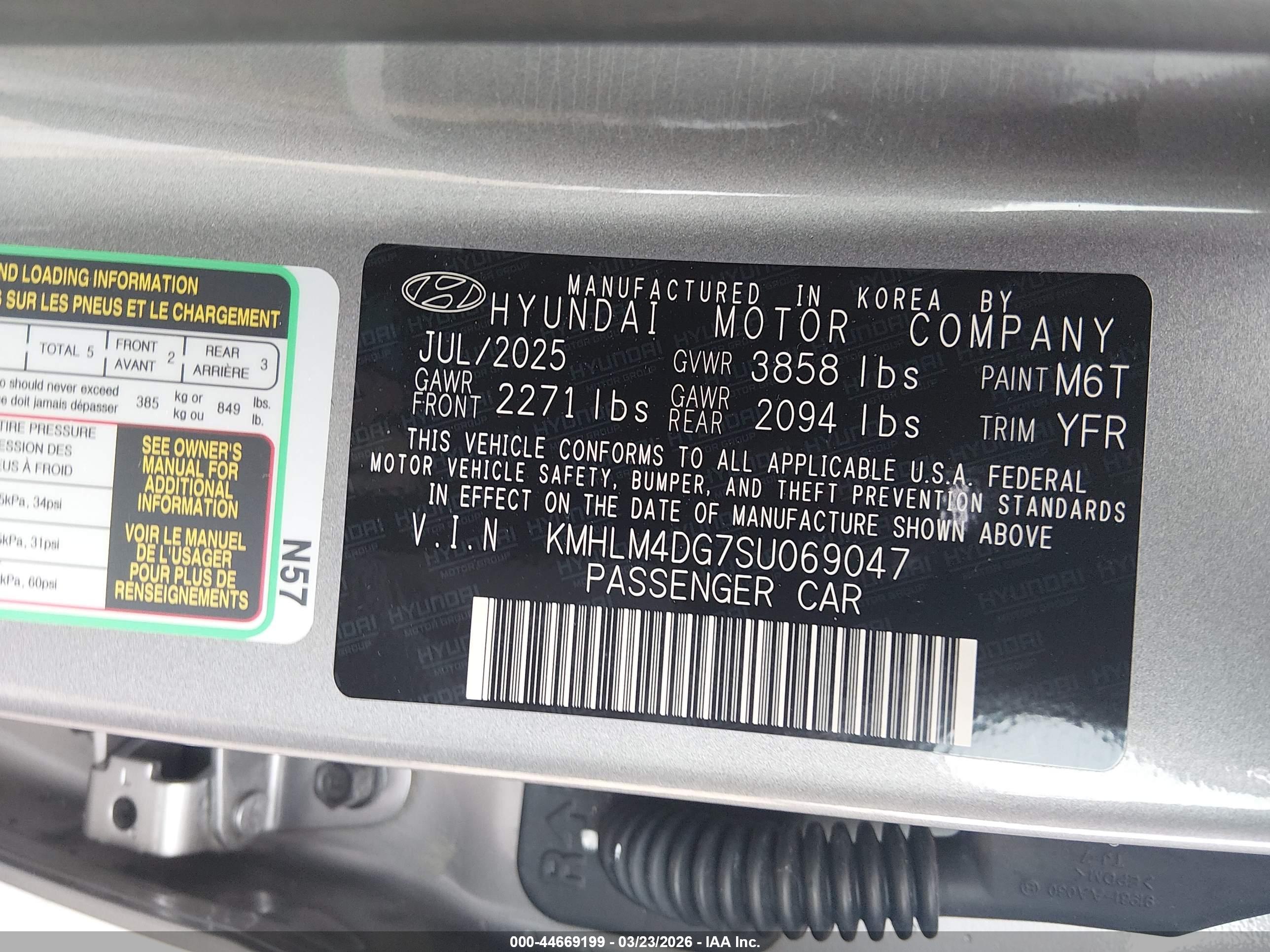 HYUNDAI ELANTRA image 9