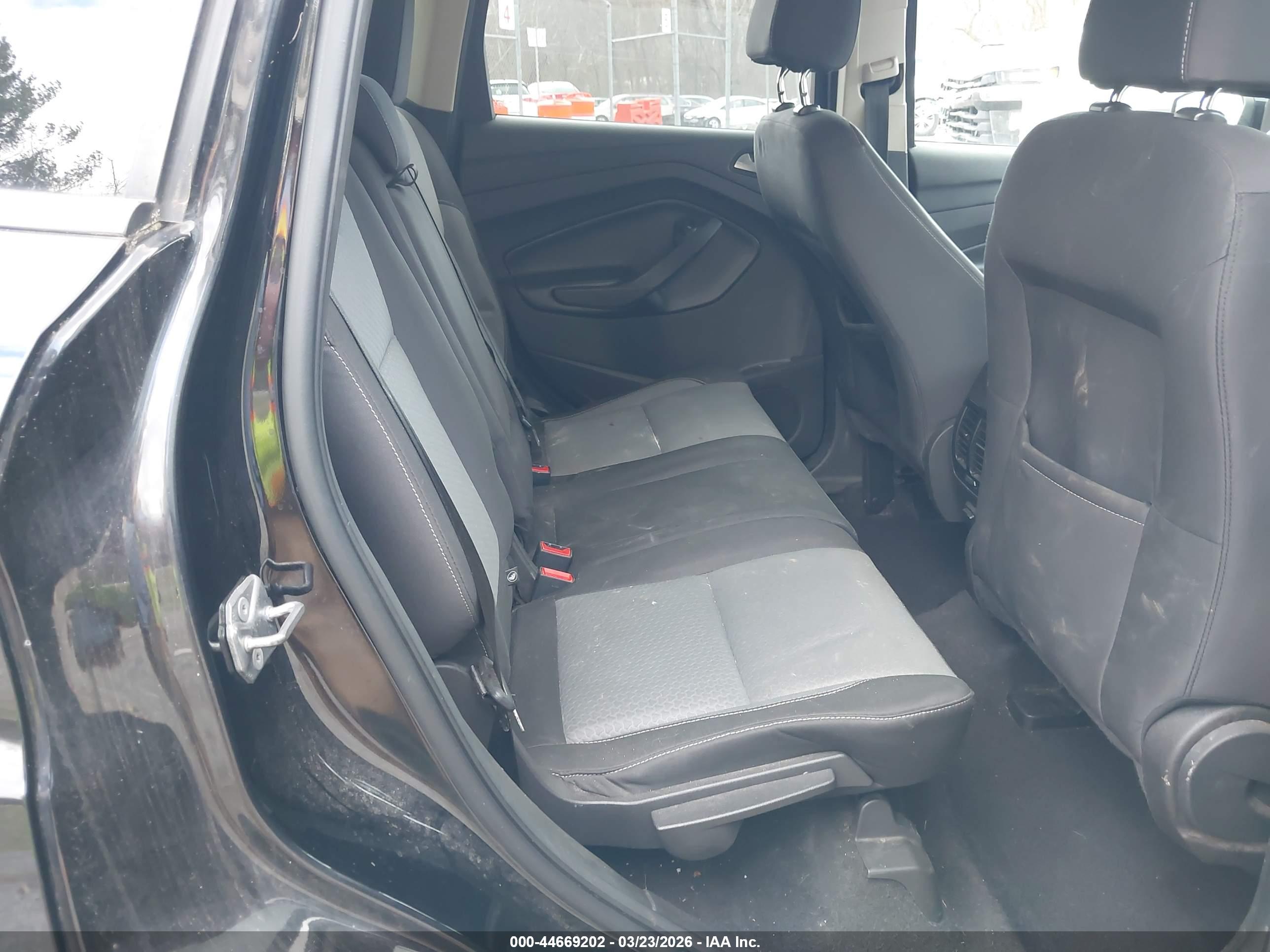 FORD ESCAPE image 8