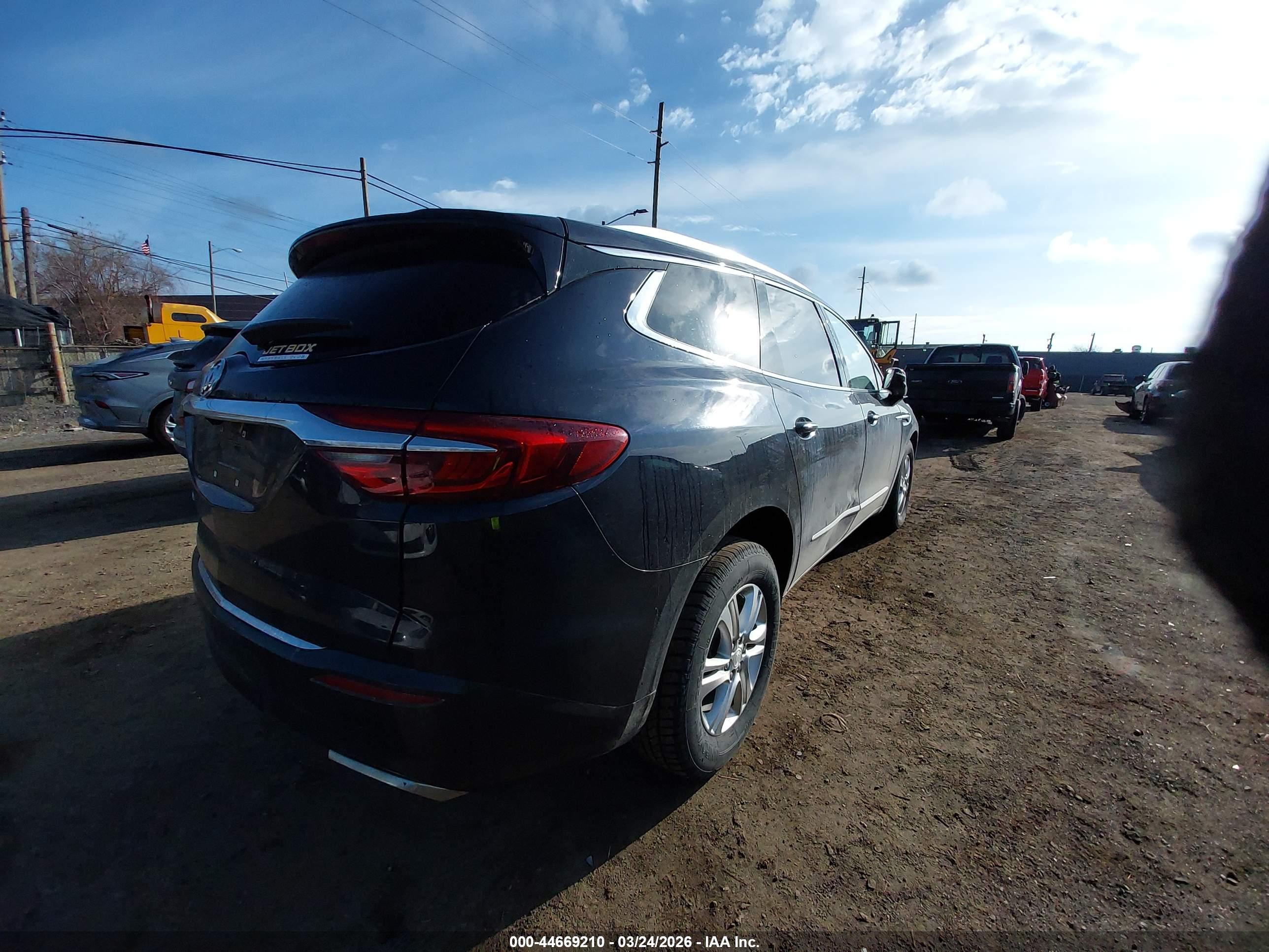 BUICK ENCLAVE image 4