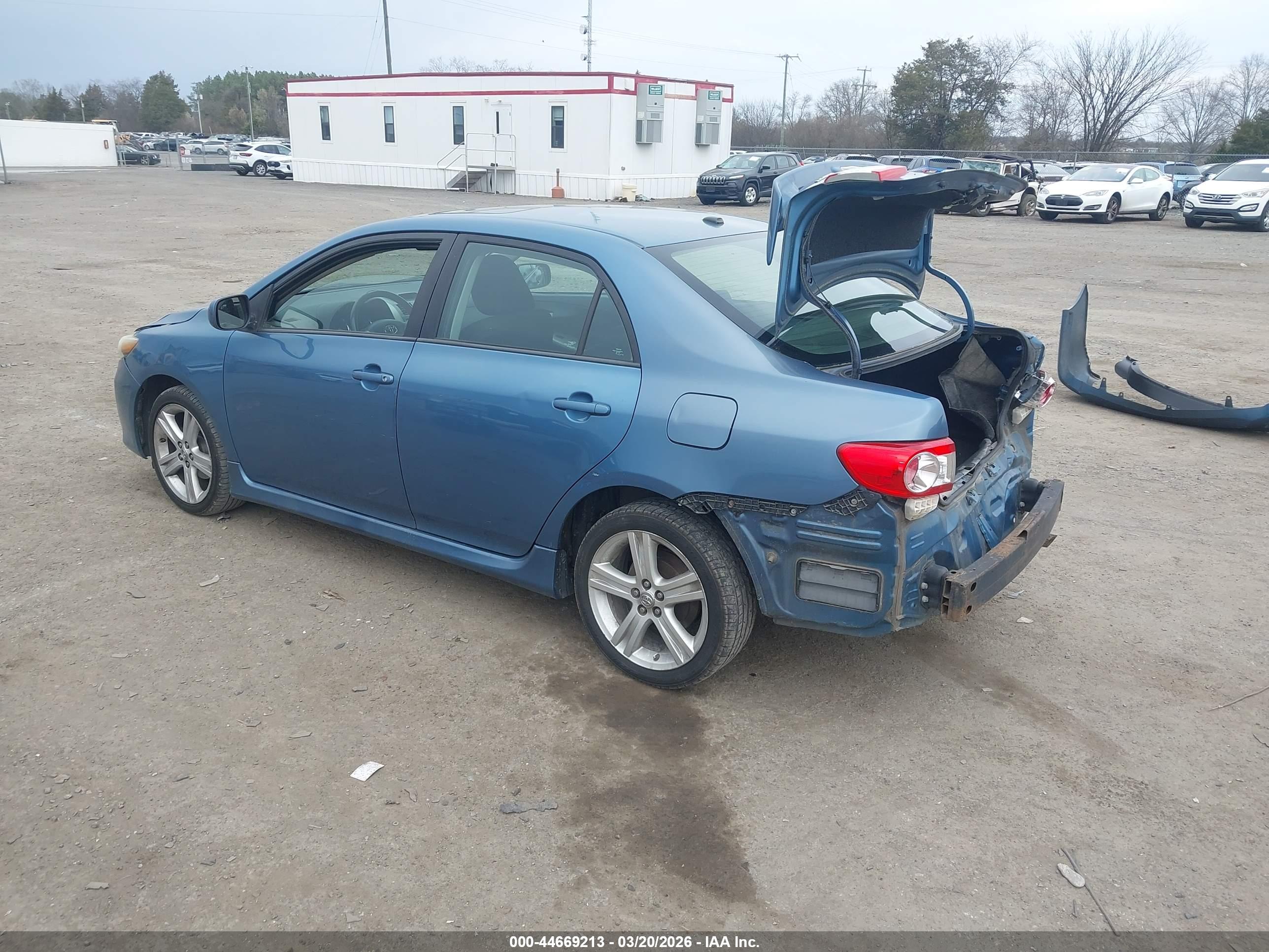 TOYOTA COROLLA image 3