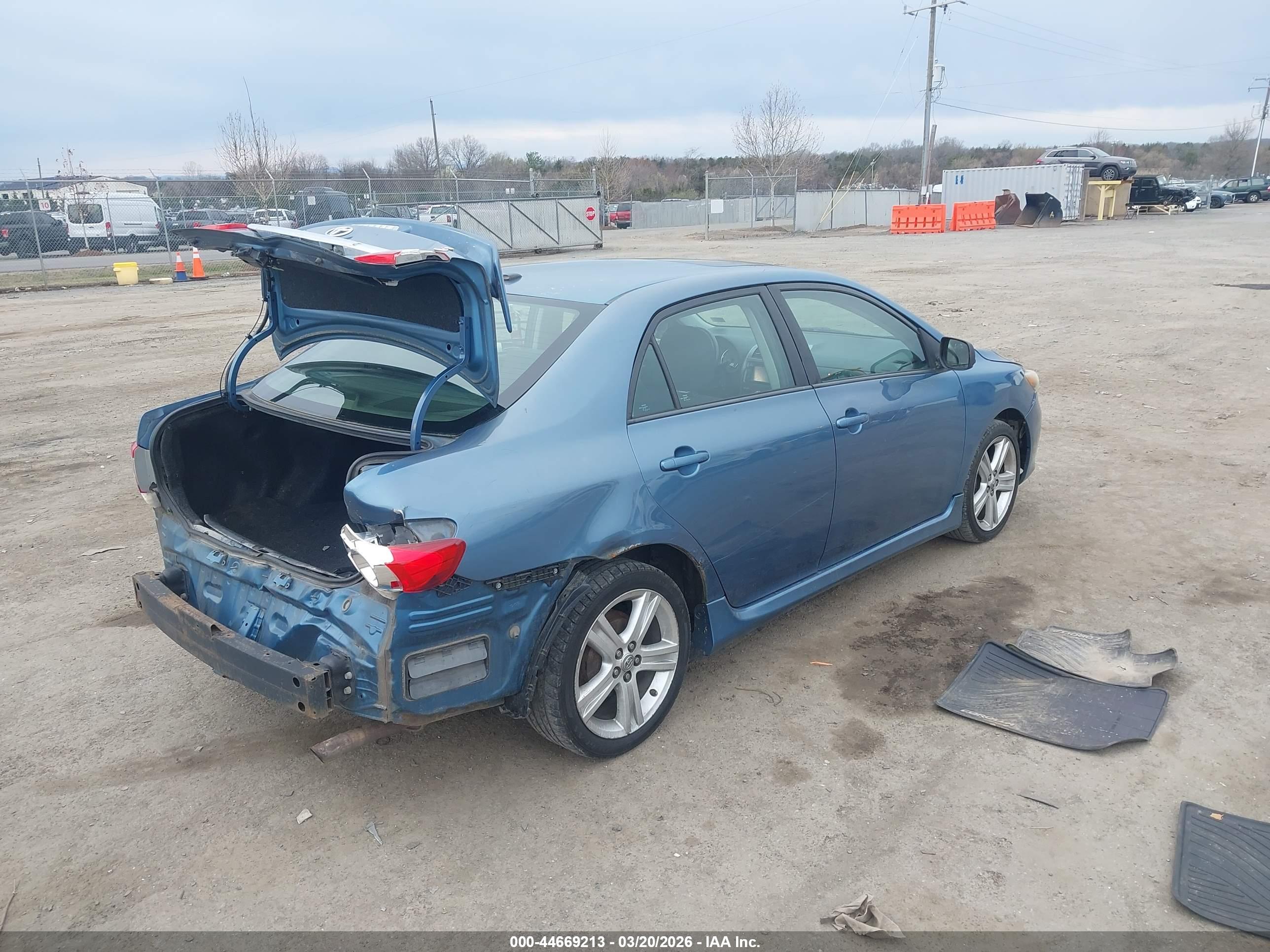 TOYOTA COROLLA image 4
