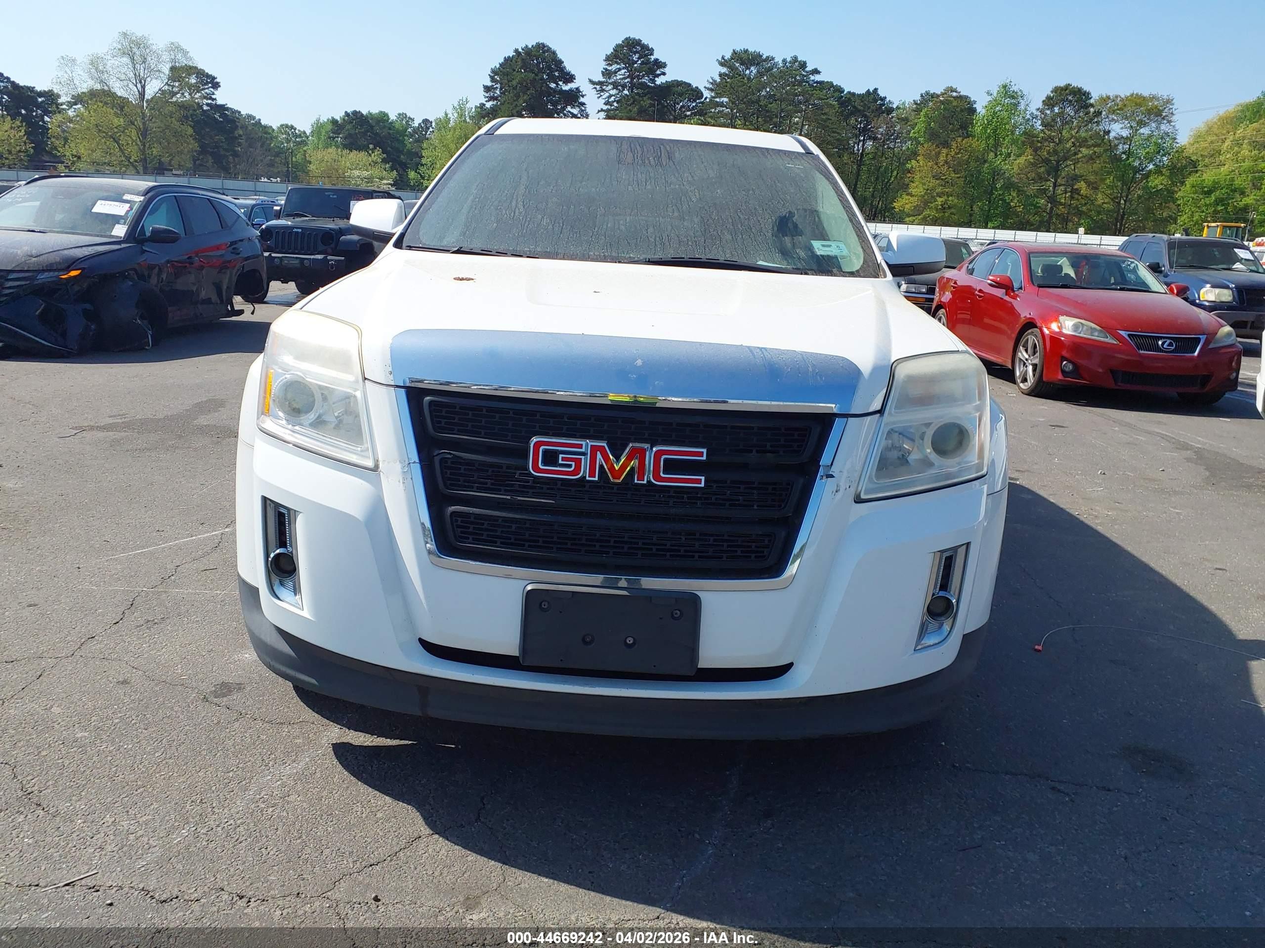 GMC TERRAIN image 6