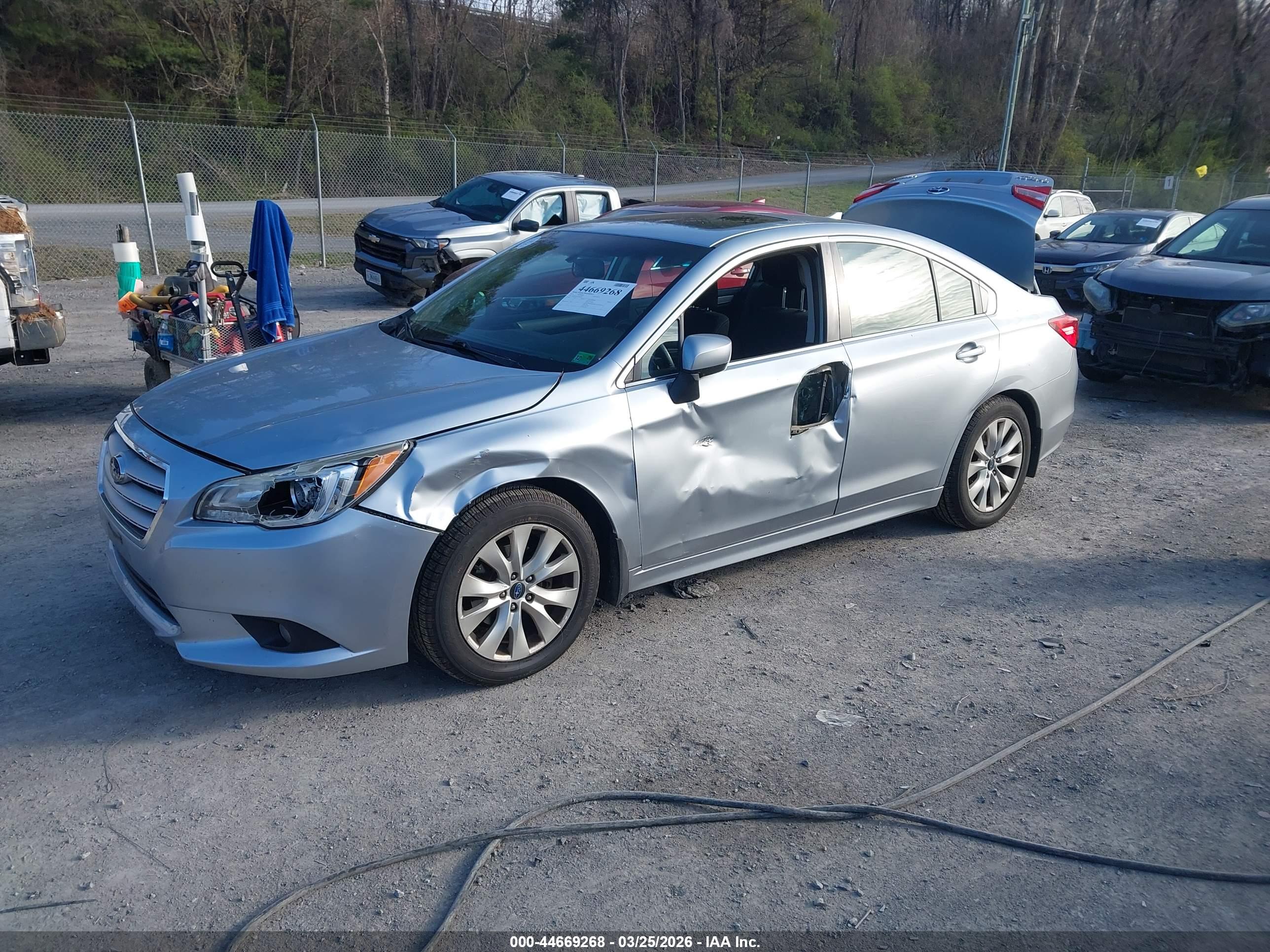 SUBARU LEGACY image 2