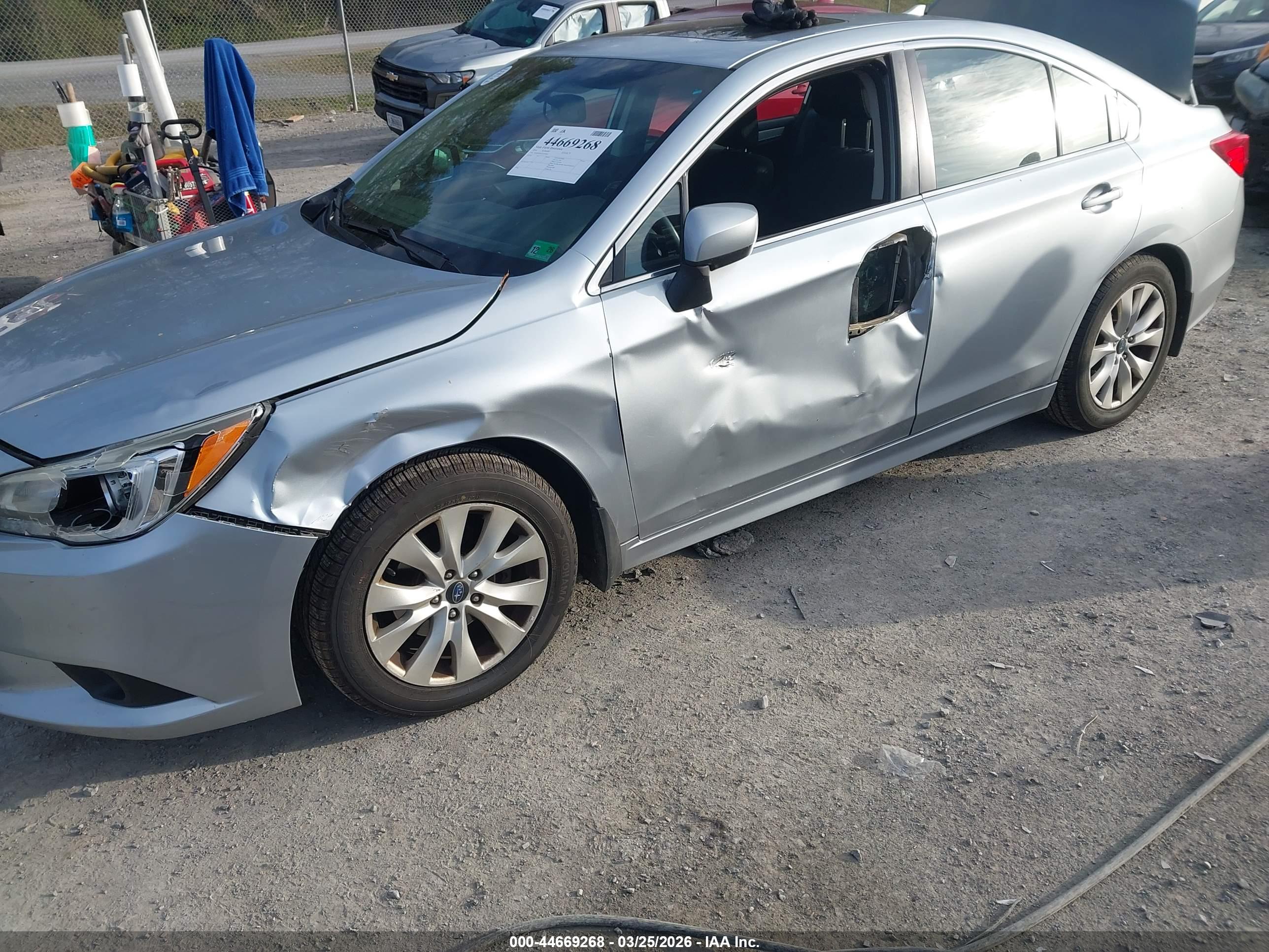 SUBARU LEGACY image 6