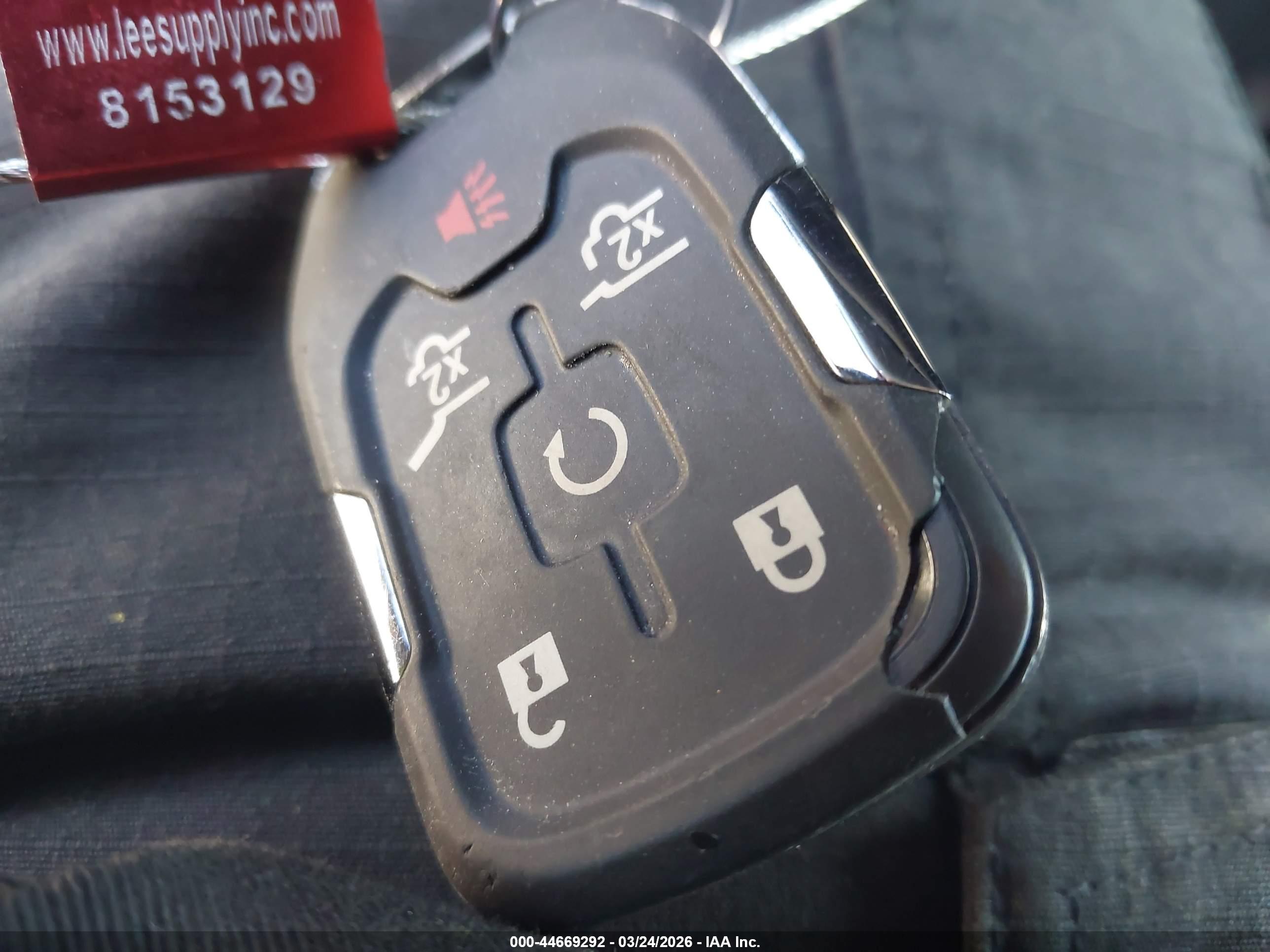 GMC YUKON image 11