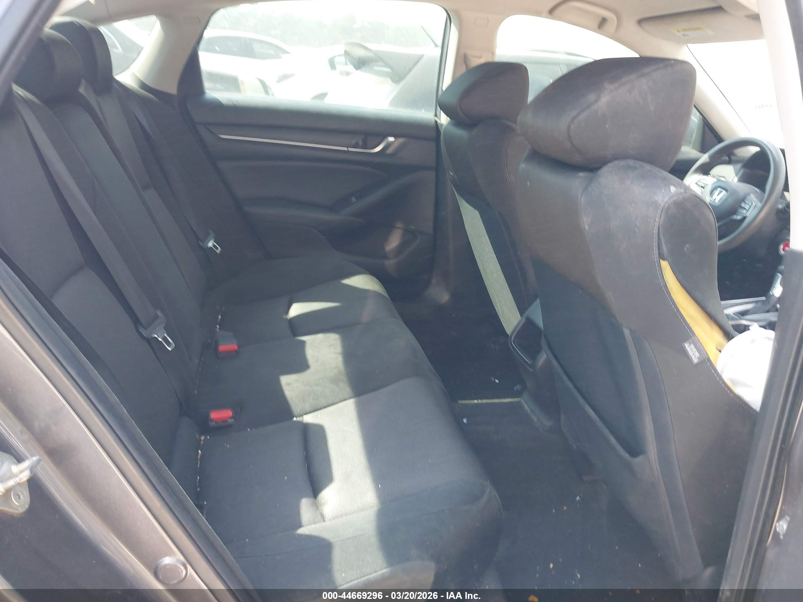 HONDA ACCORD image 8