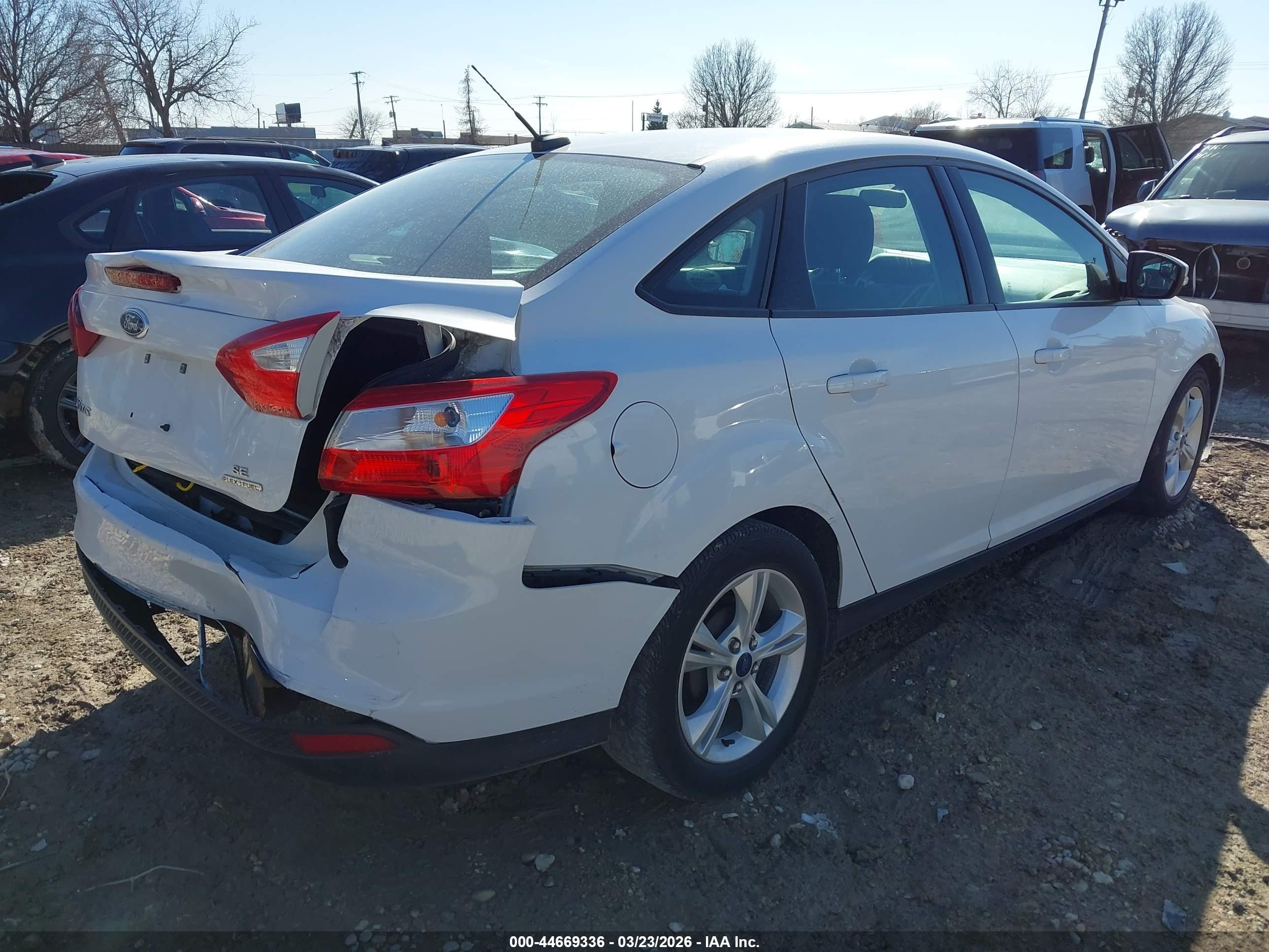 FORD FOCUS image 4