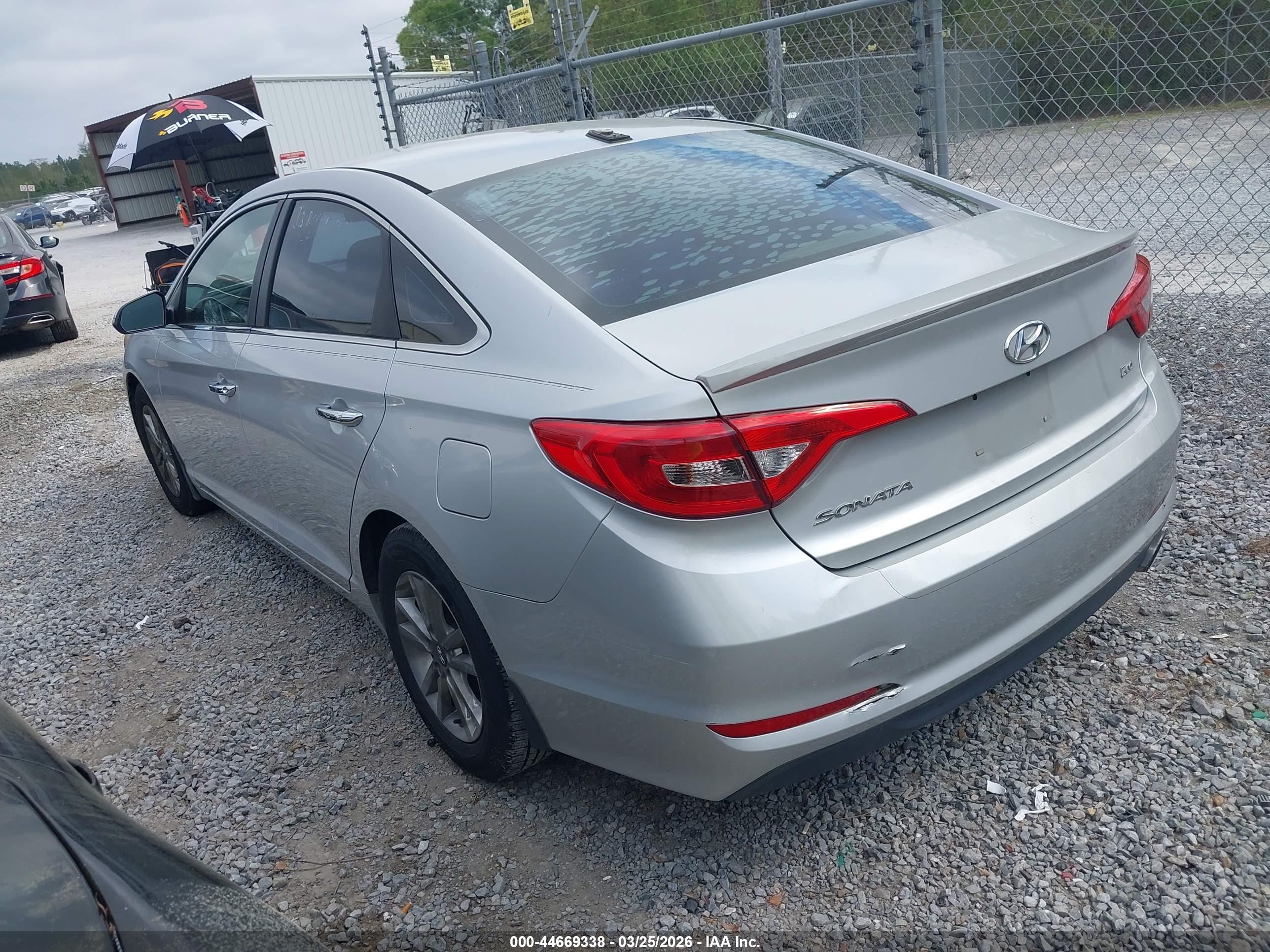 HYUNDAI SONATA image 3