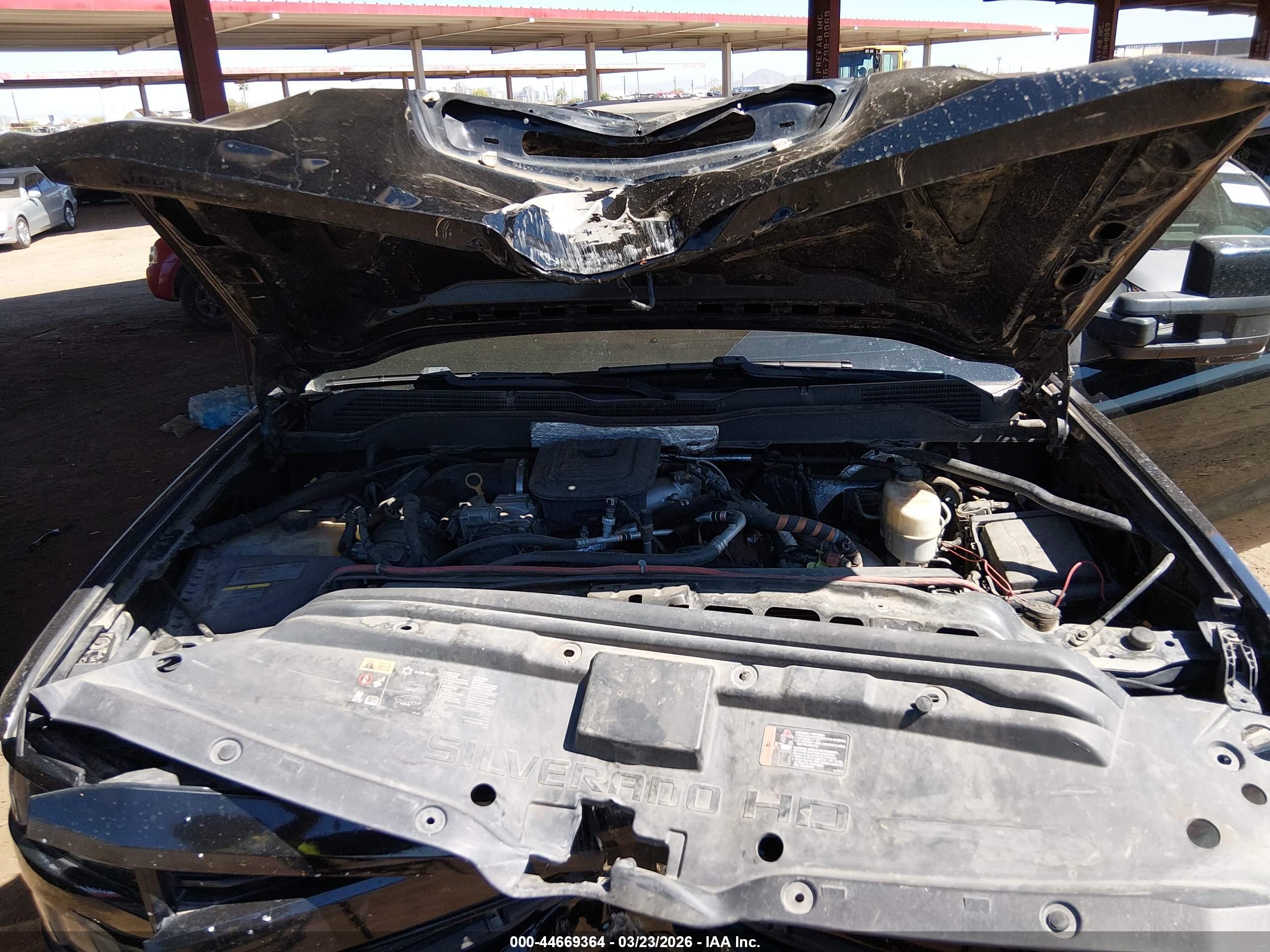 CHEVROLET SILVERADO image 10