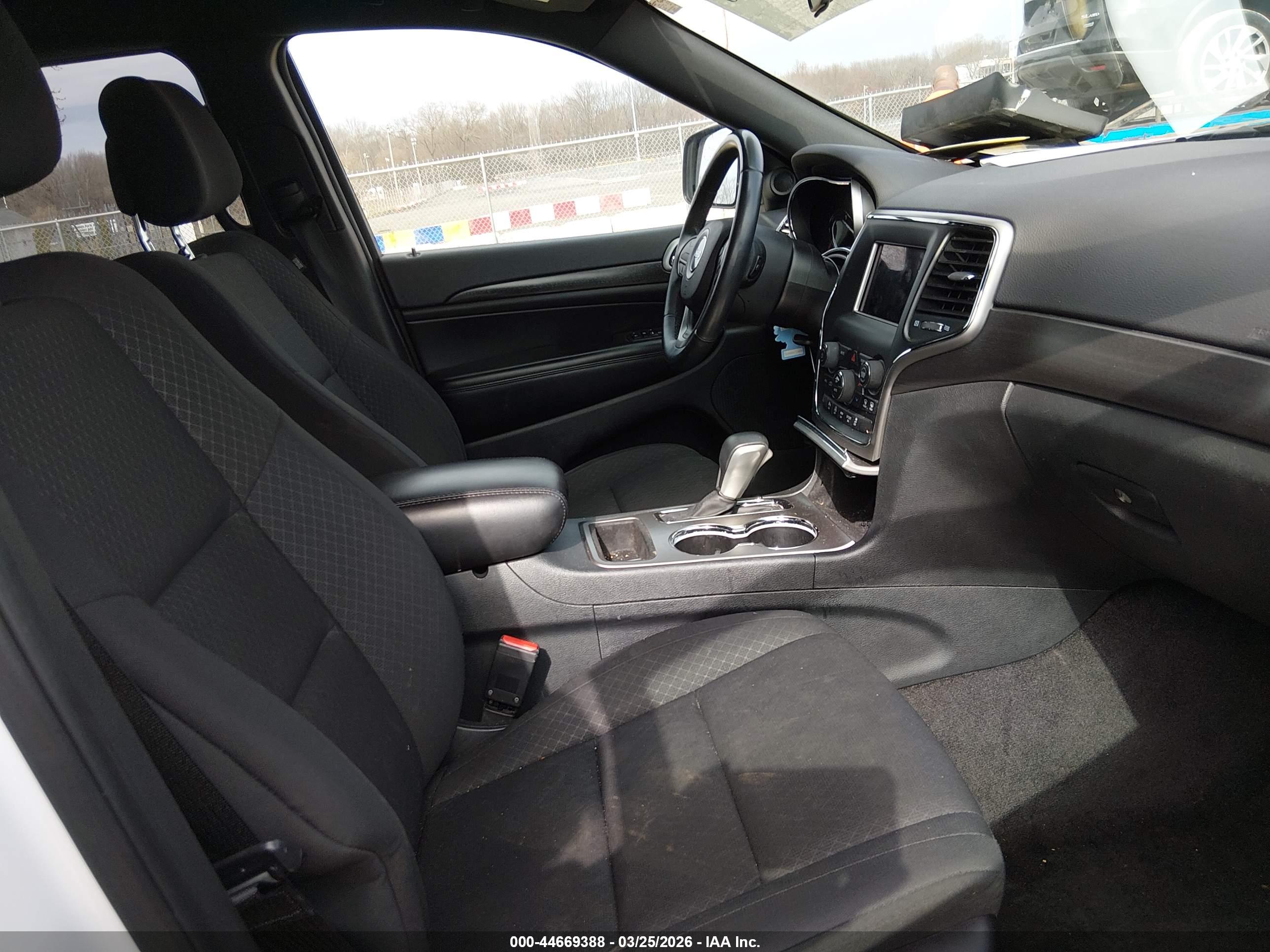 JEEP GRAND image 5