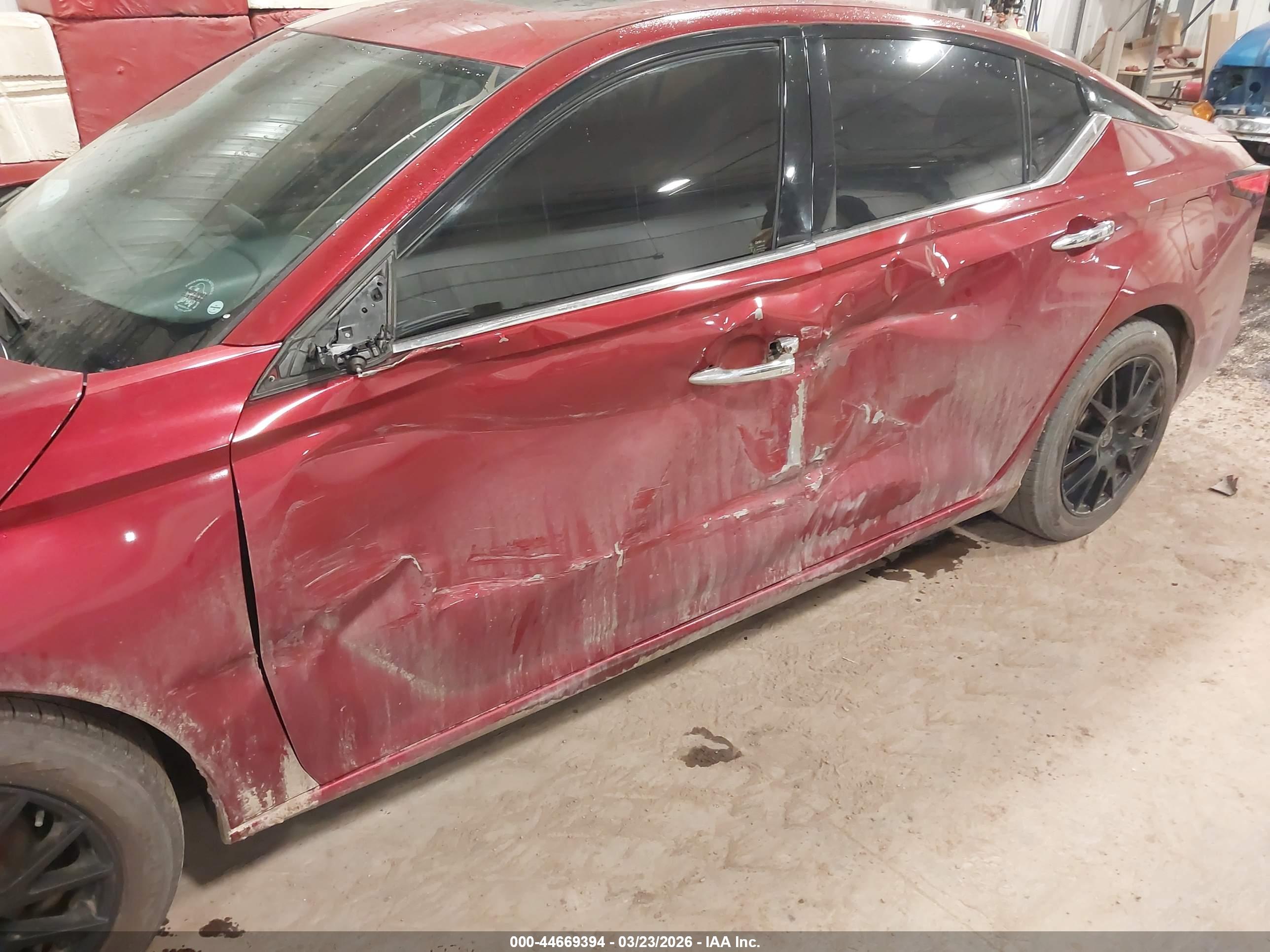 NISSAN ALTIMA image 6