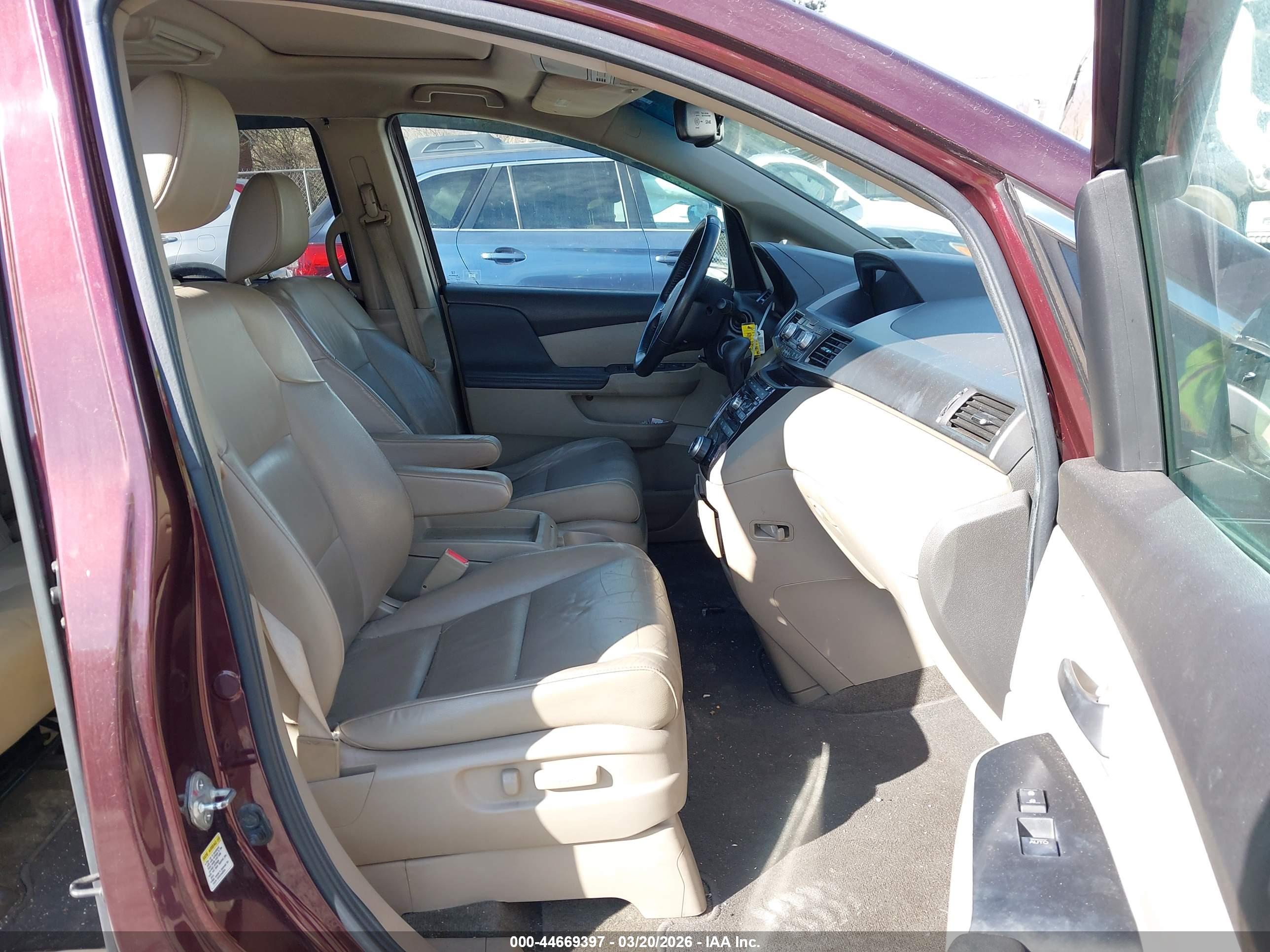 HONDA ODYSSEY image 5