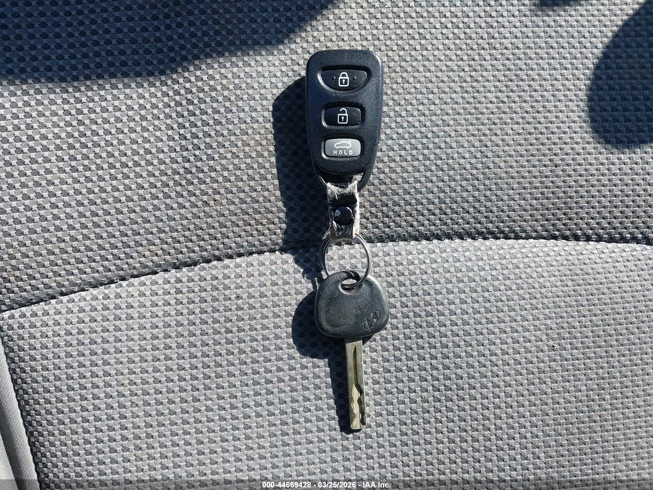 HYUNDAI SONATA image 11