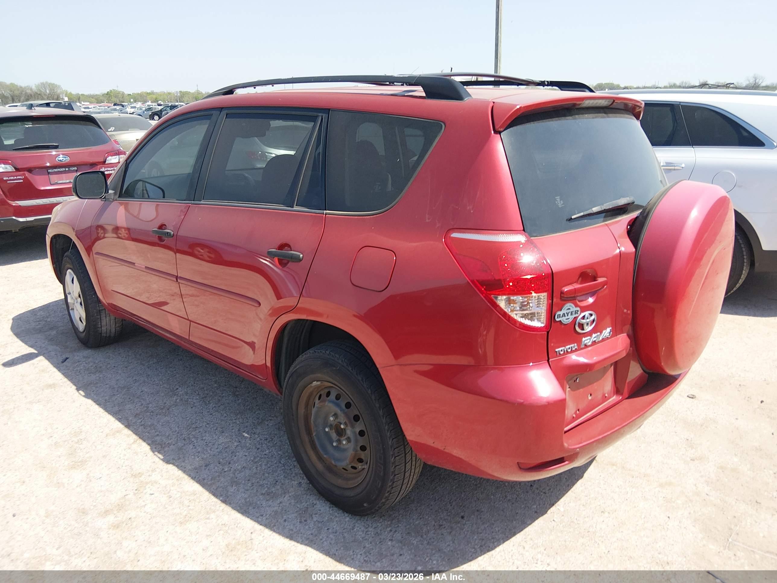 TOYOTA RAV4 image 3