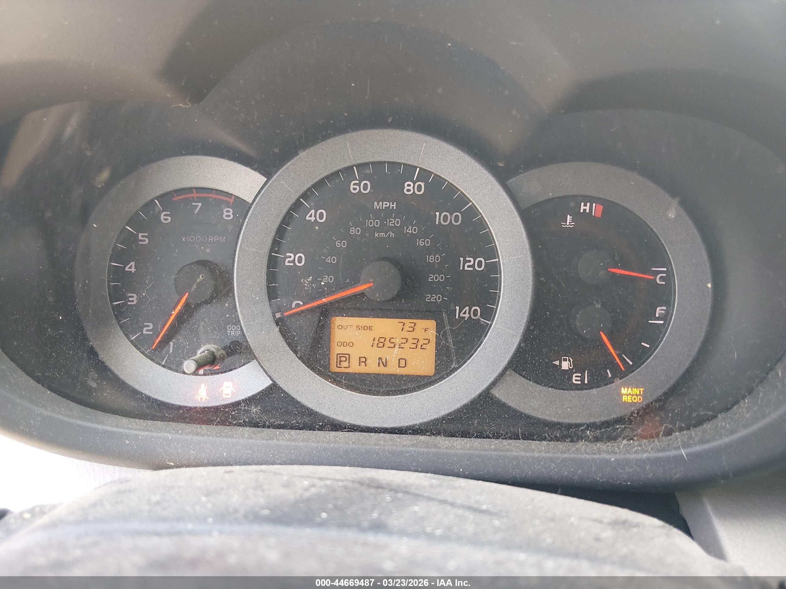 TOYOTA RAV4 image 7