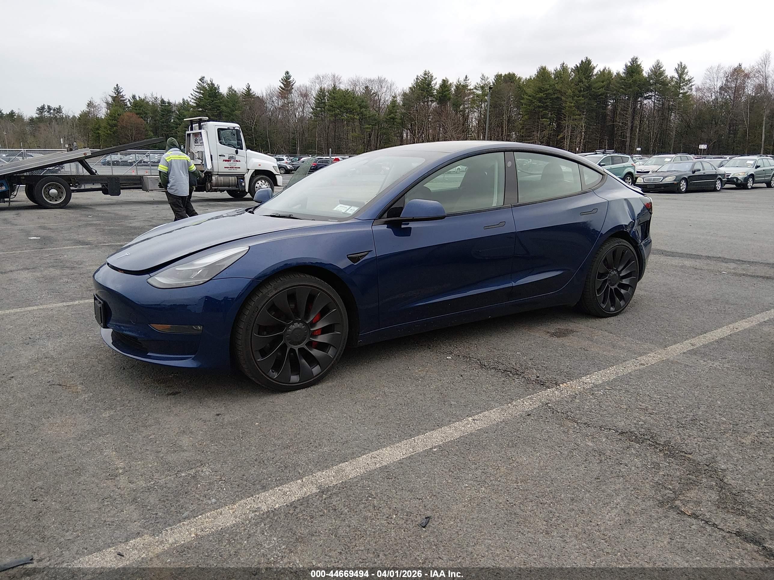 TESLA MODEL image 2