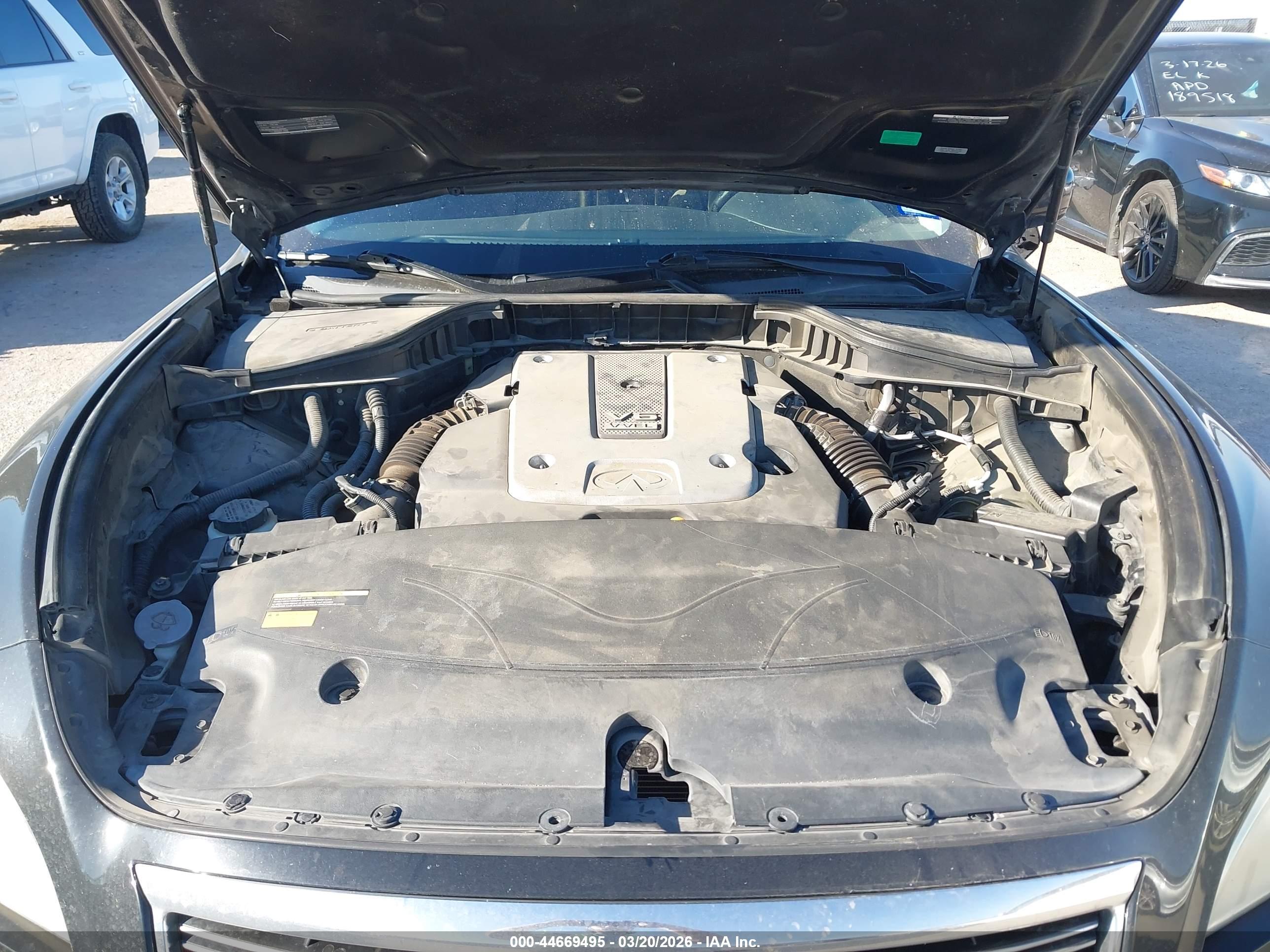 INFINITI M37 image 10