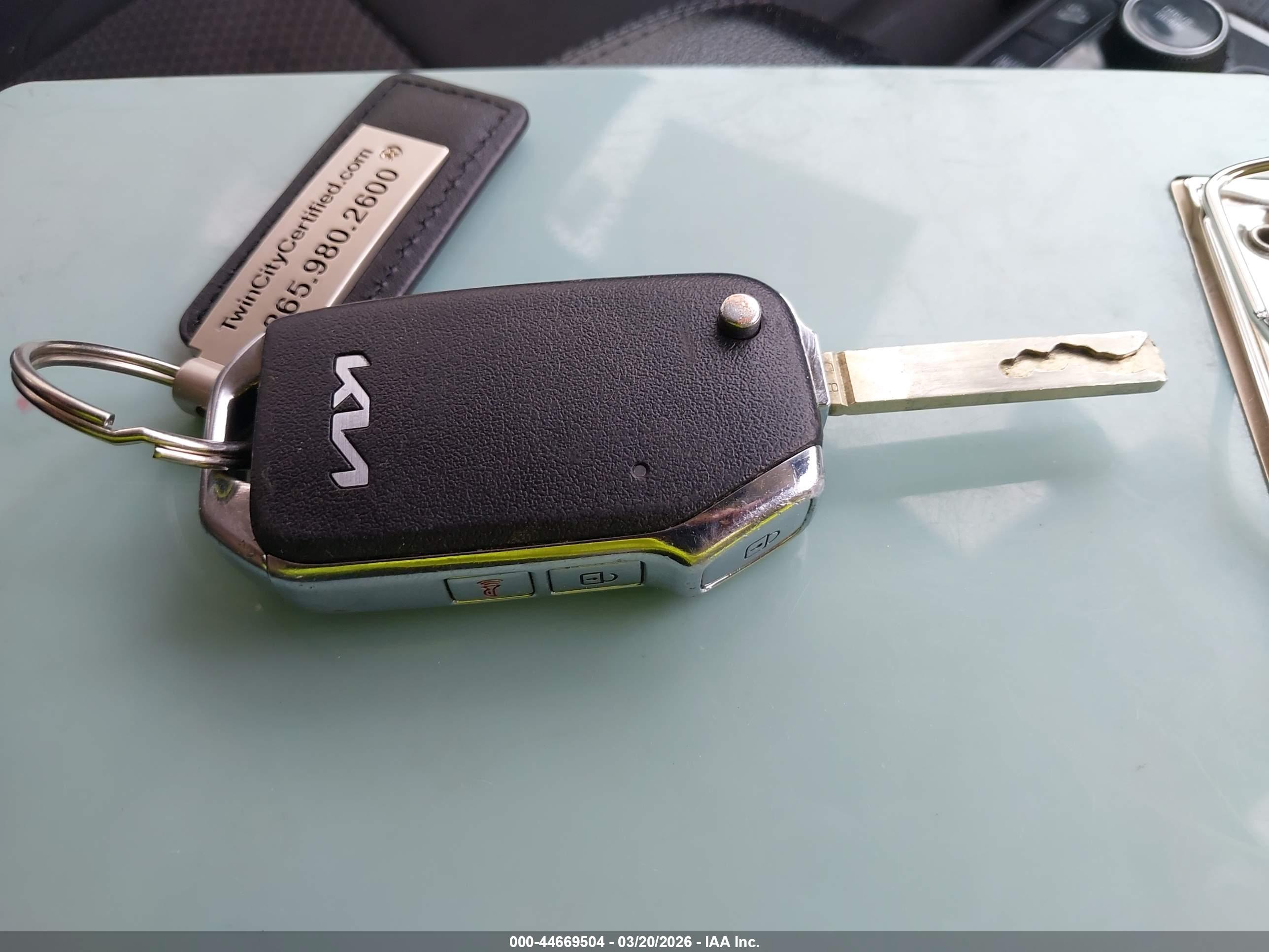 KIA SPORTAGE image 11