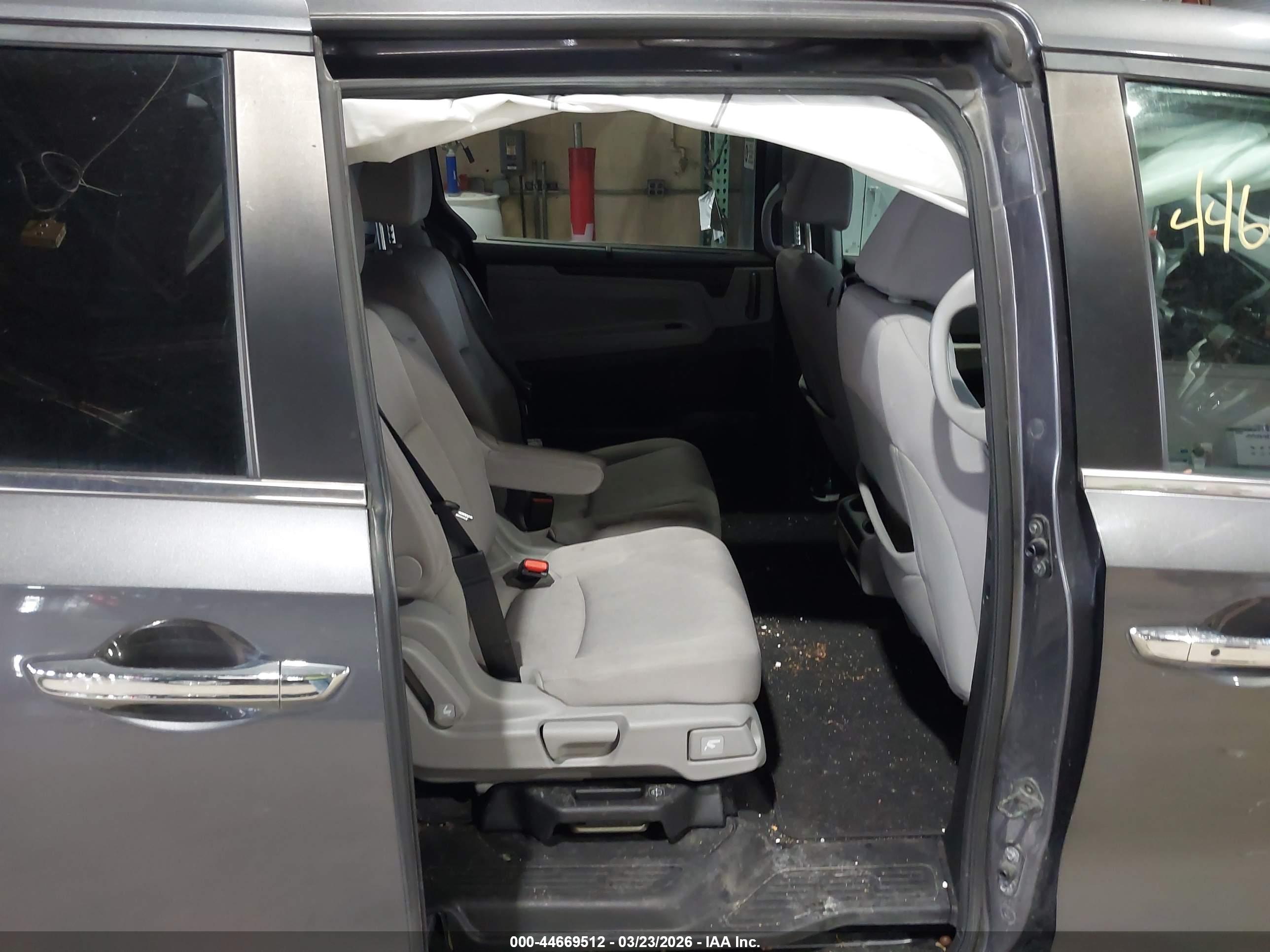 HONDA ODYSSEY image 8