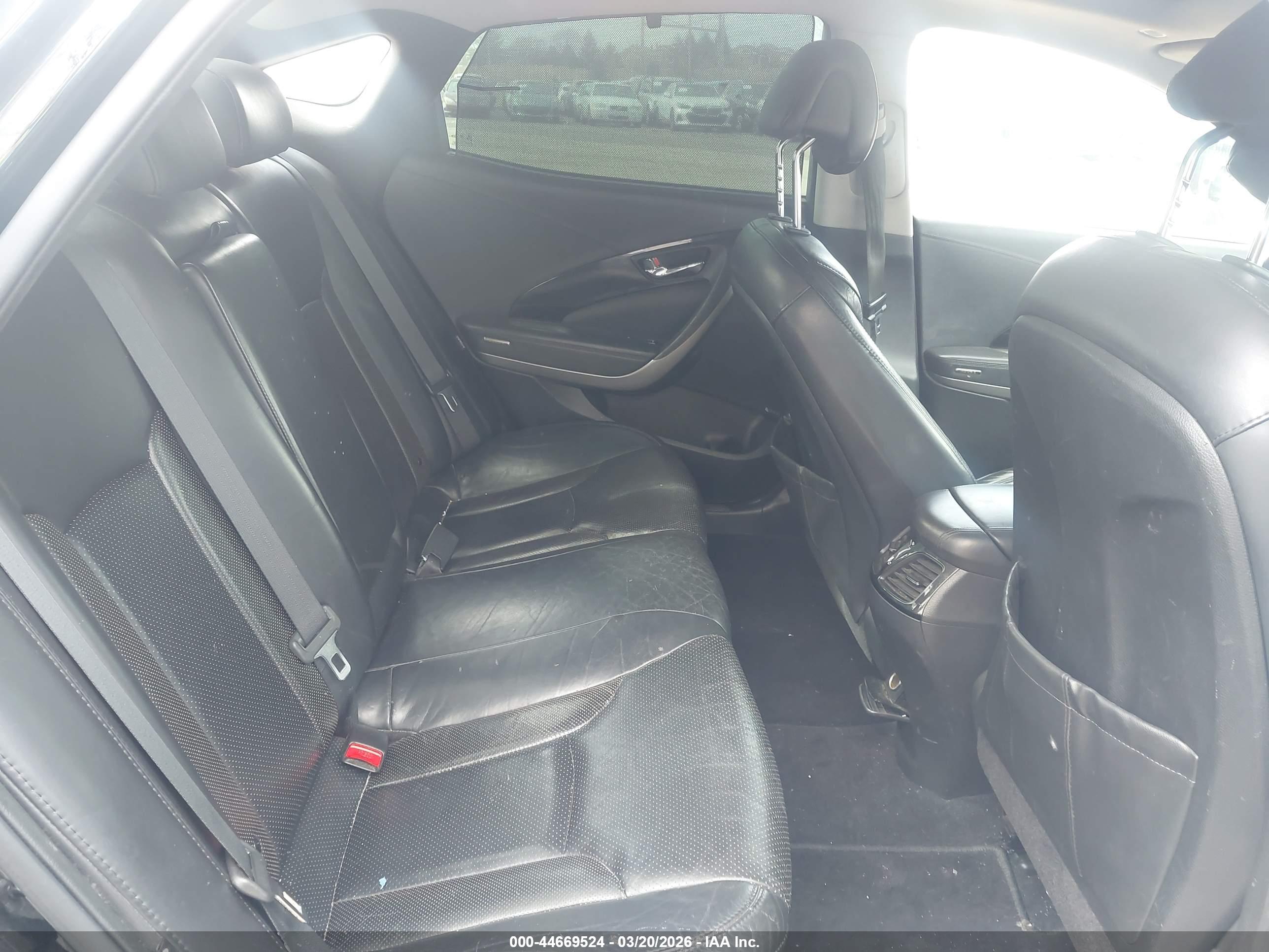 HYUNDAI AZERA image 8