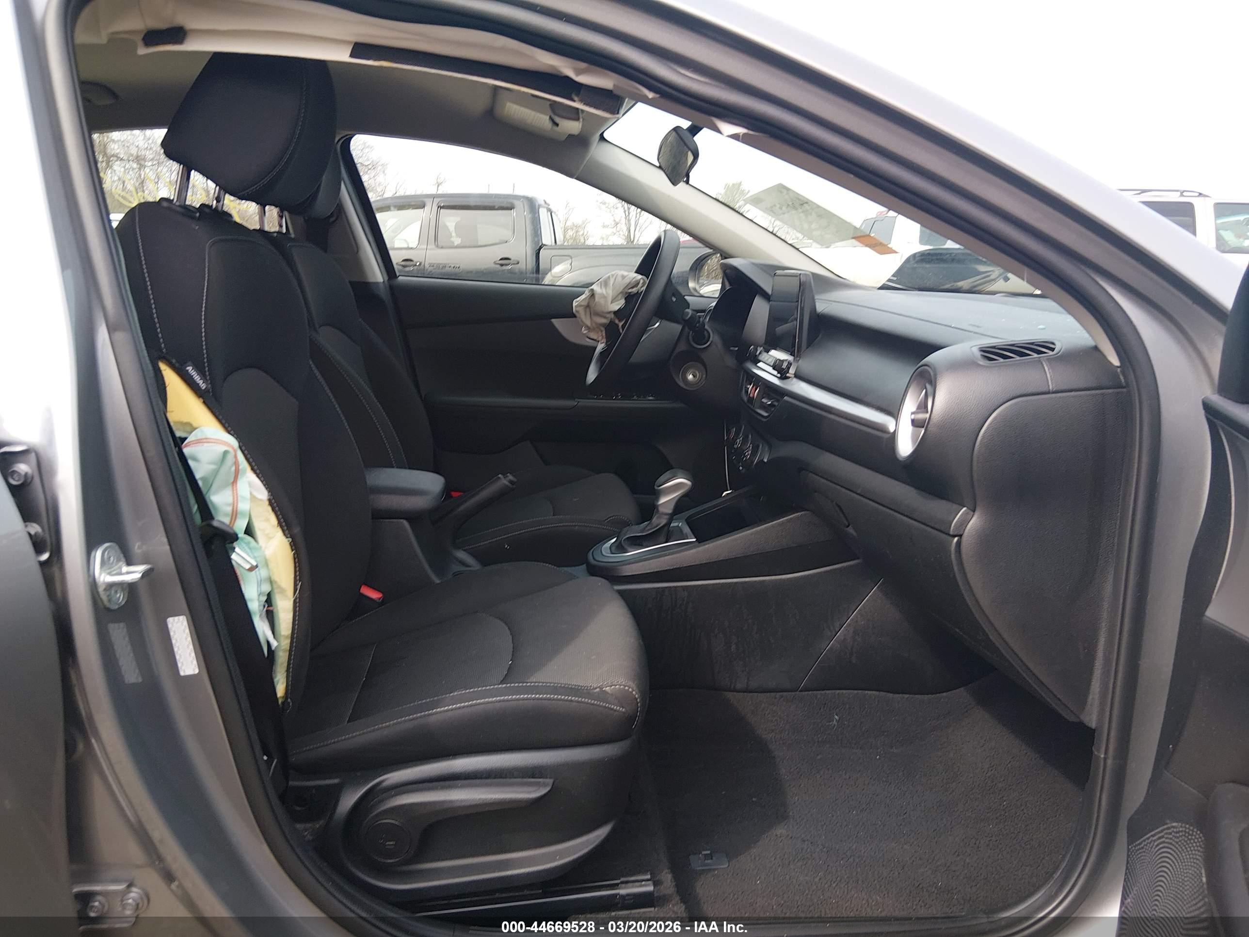 KIA FORTE image 5