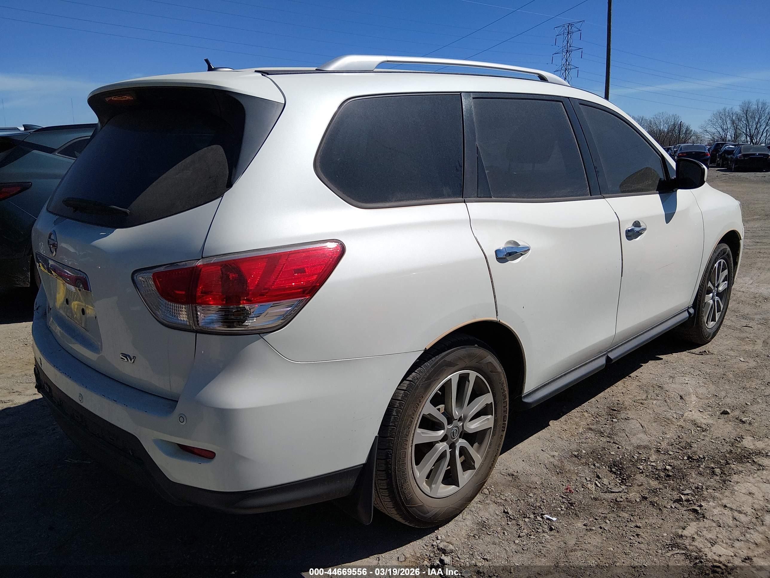 NISSAN PATHFINDER image 4