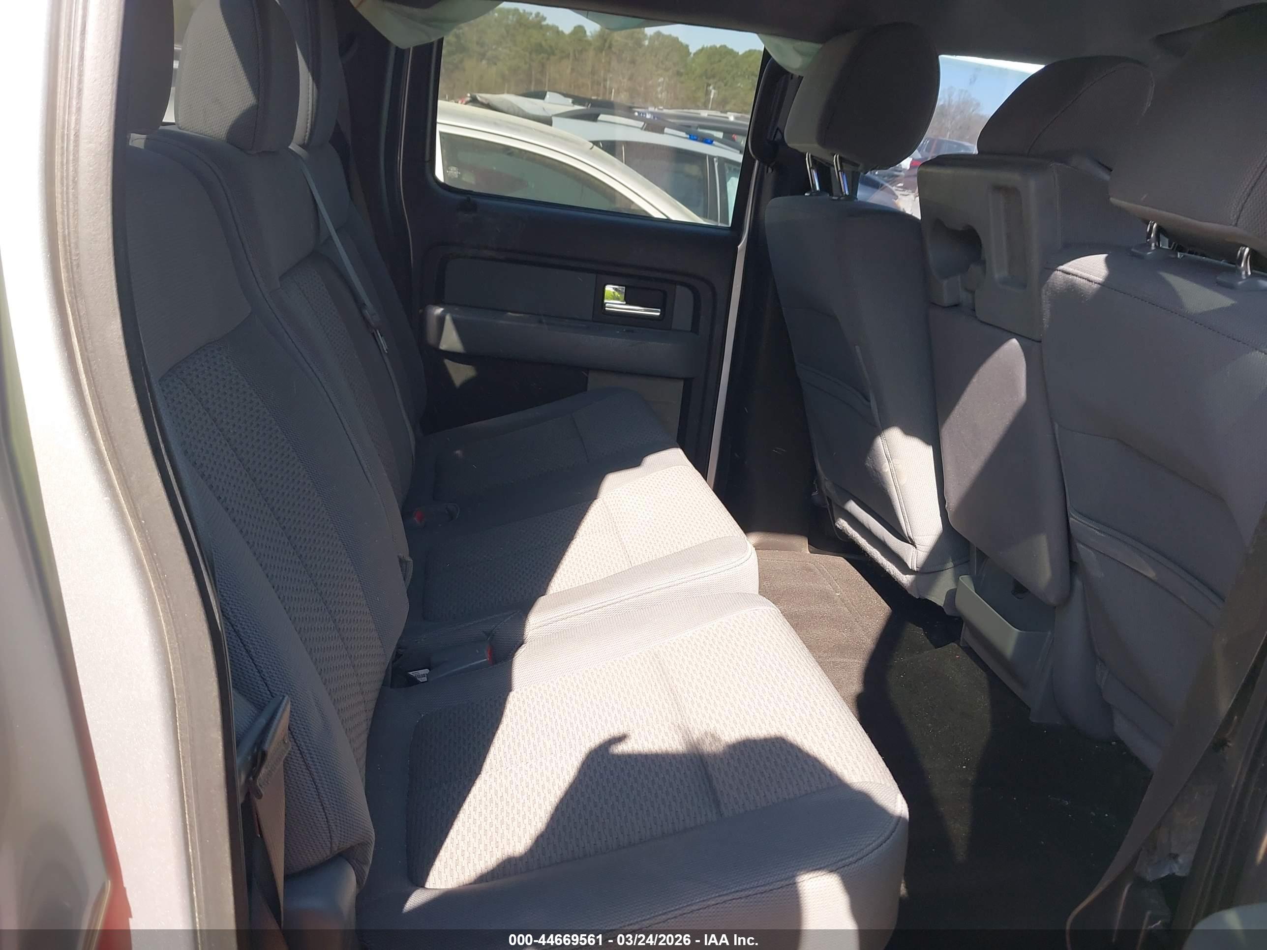 FORD F-150 image 8