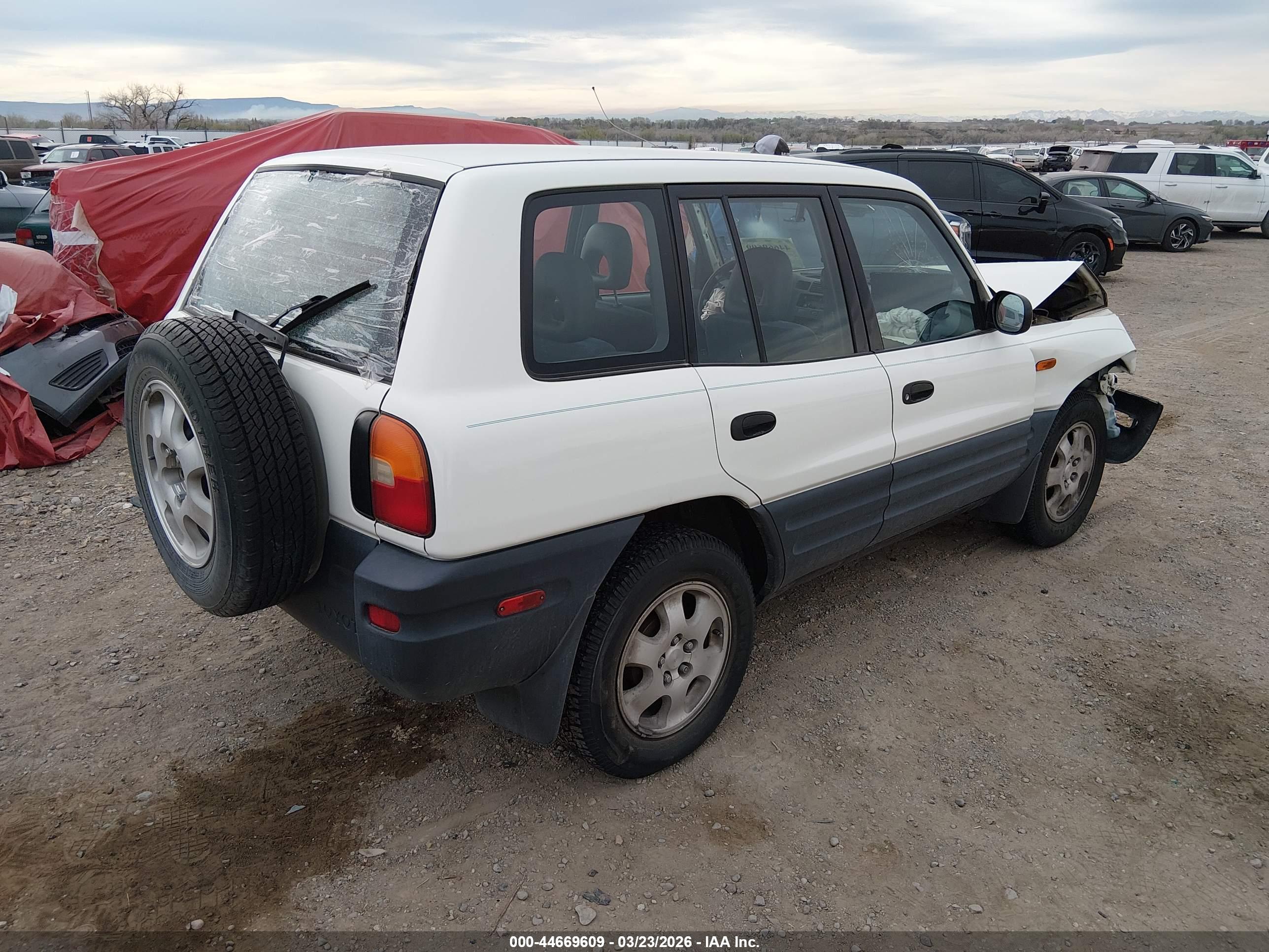 TOYOTA RAV4 image 4